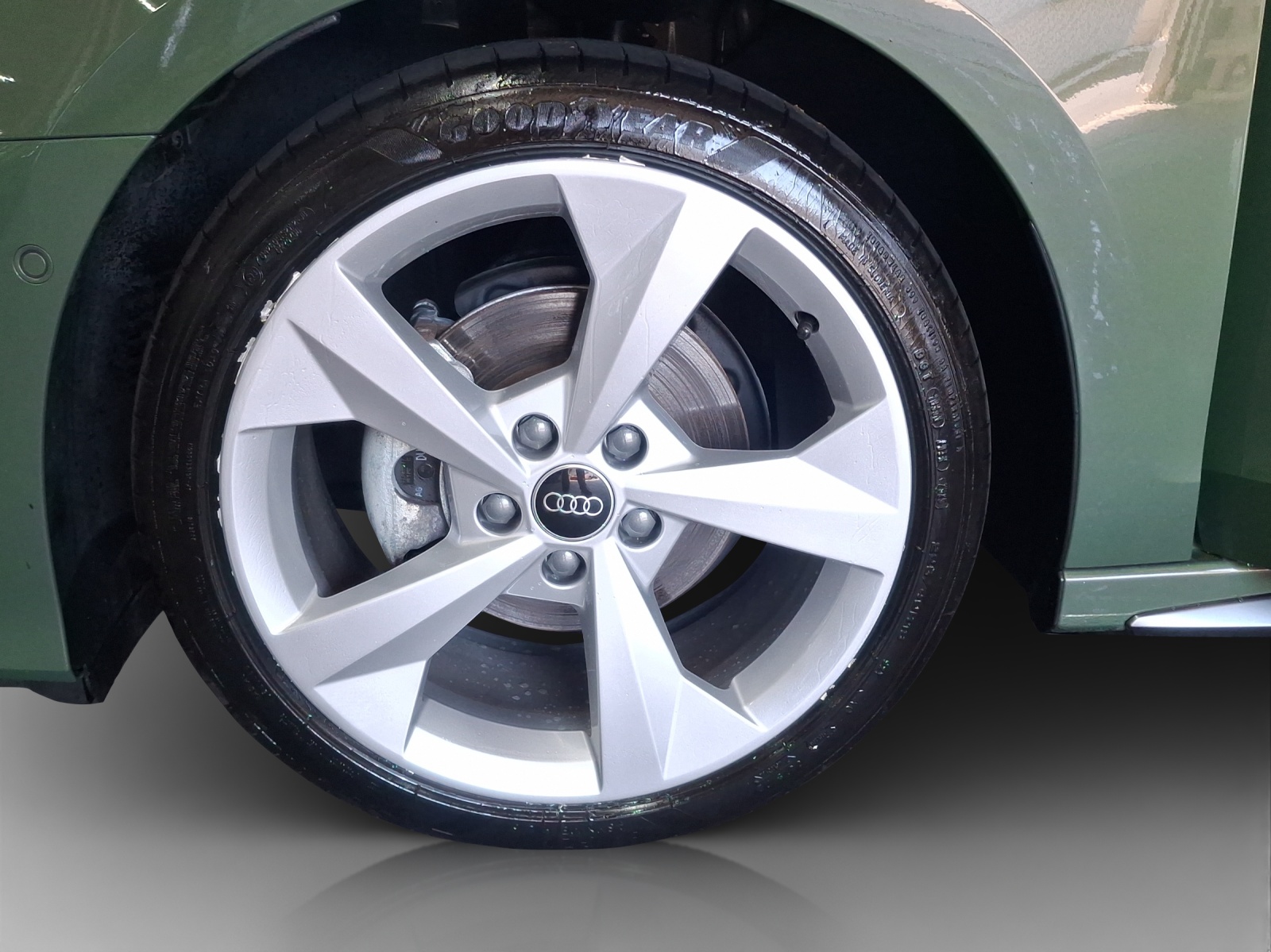 AUDI A3 Sportback TFSI 110 kW S line S tronic-image-14