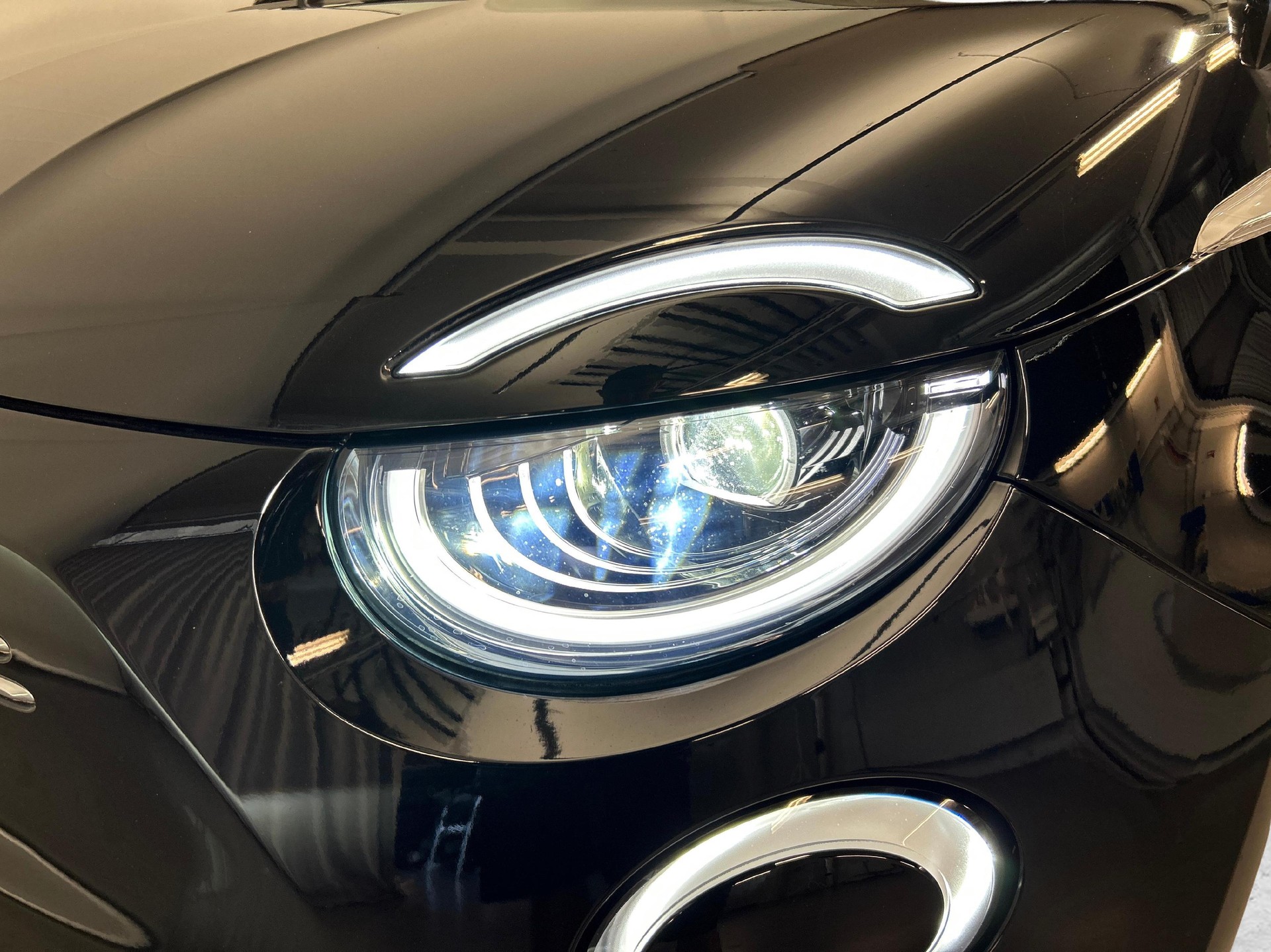 FIAT 500 Cabrio Icon-image-18