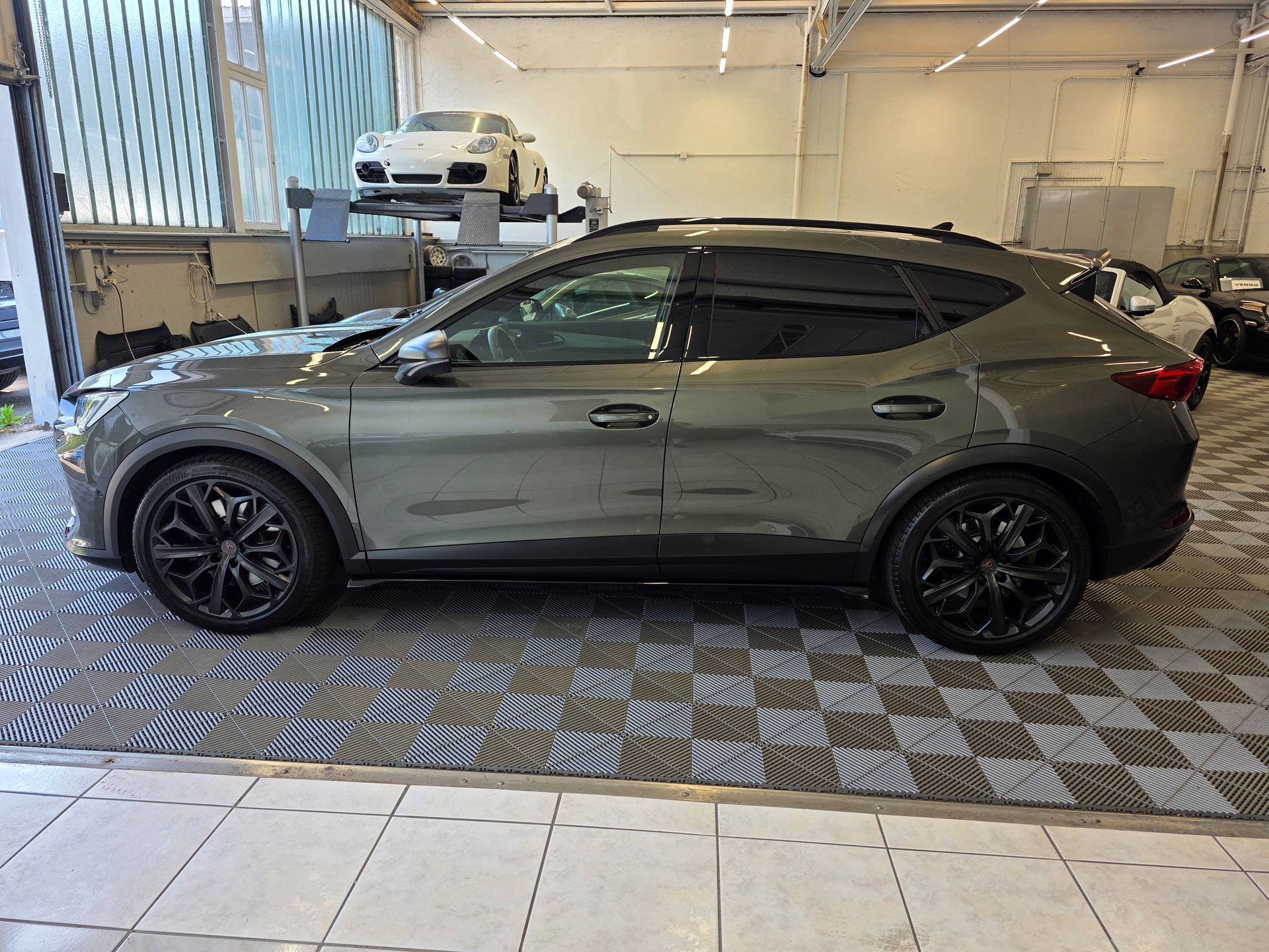 CUPRA Formentor 2.0TSI Tribe Edition DSG-image-3