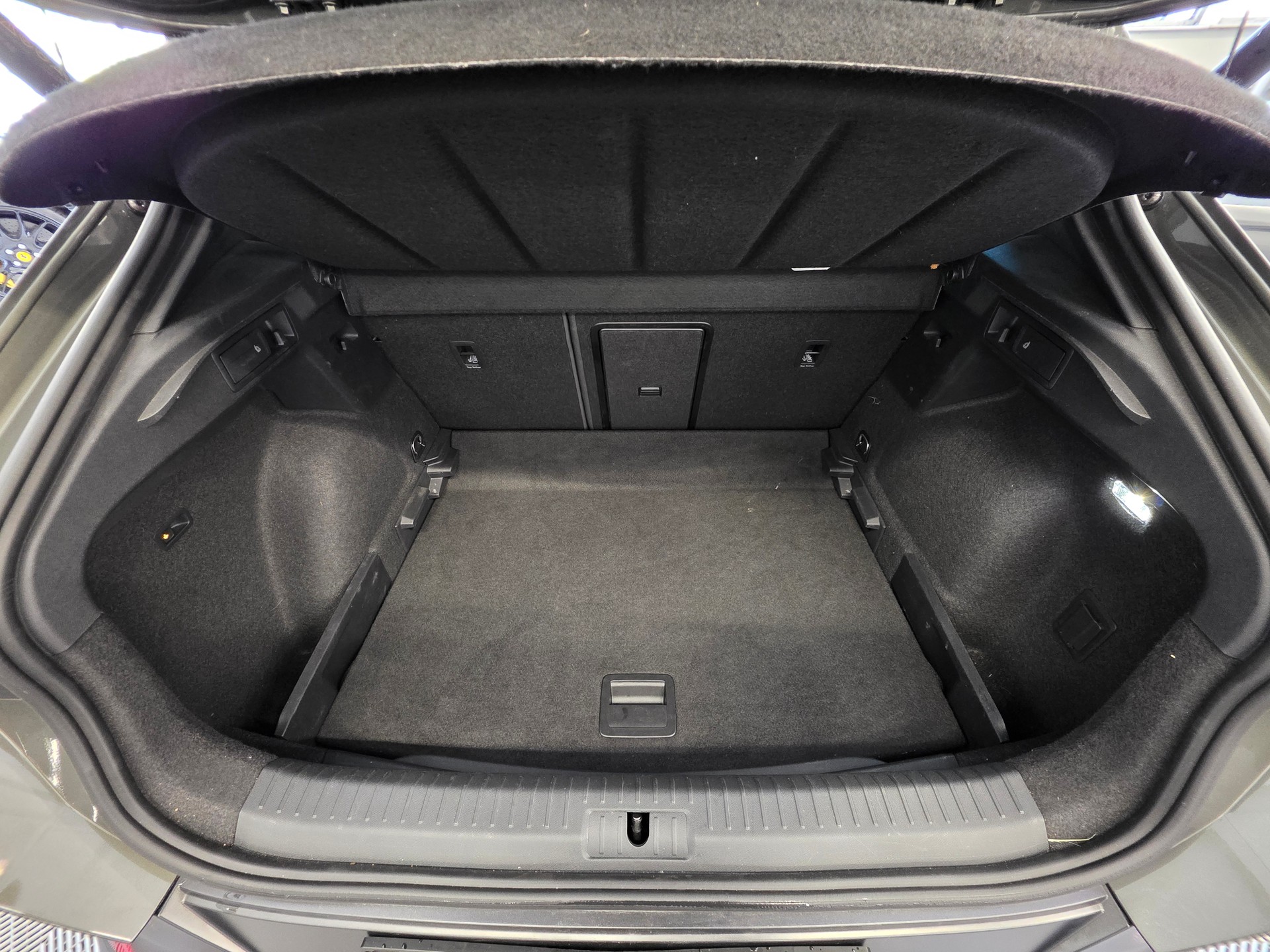 CUPRA Formentor 2.0TSI Tribe Edition DSG-image-10
