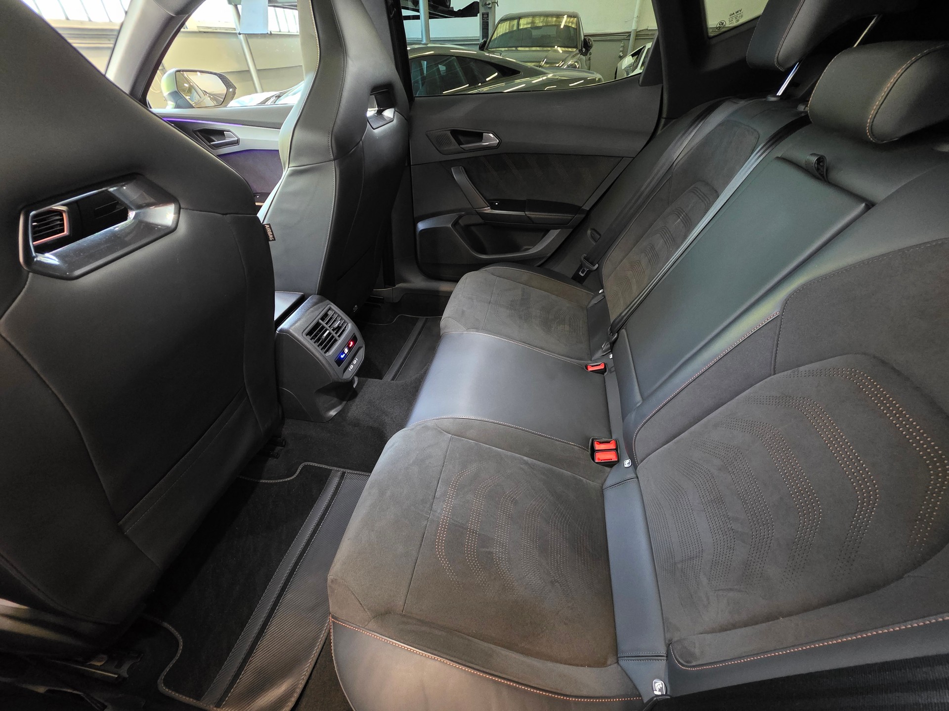 CUPRA Formentor 2.0TSI Tribe Edition DSG-image-9