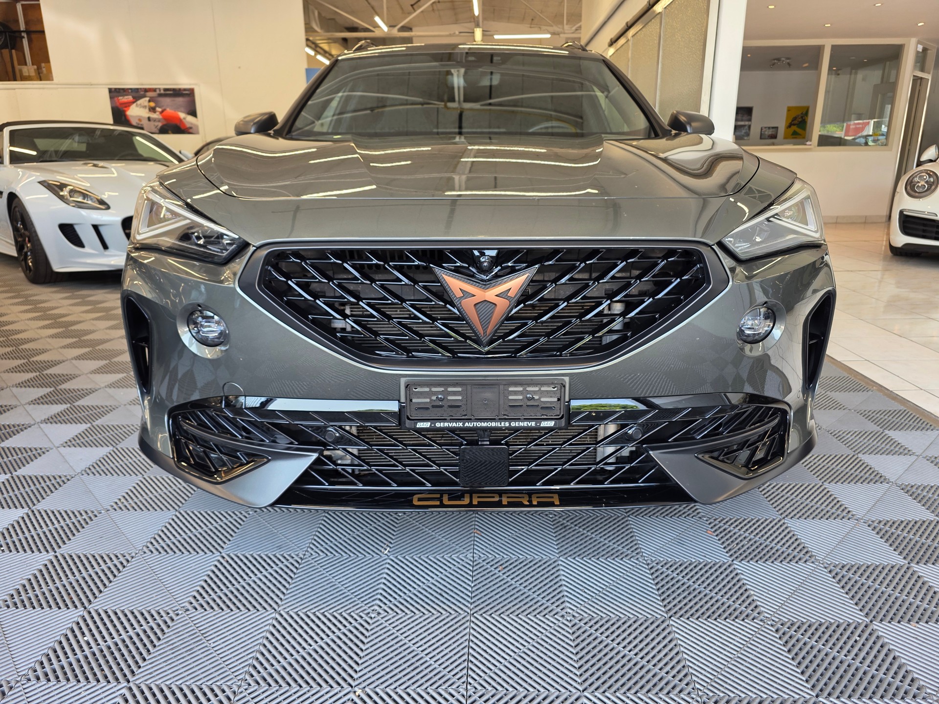 CUPRA Formentor 2.0TSI Tribe Edition DSG-image-2