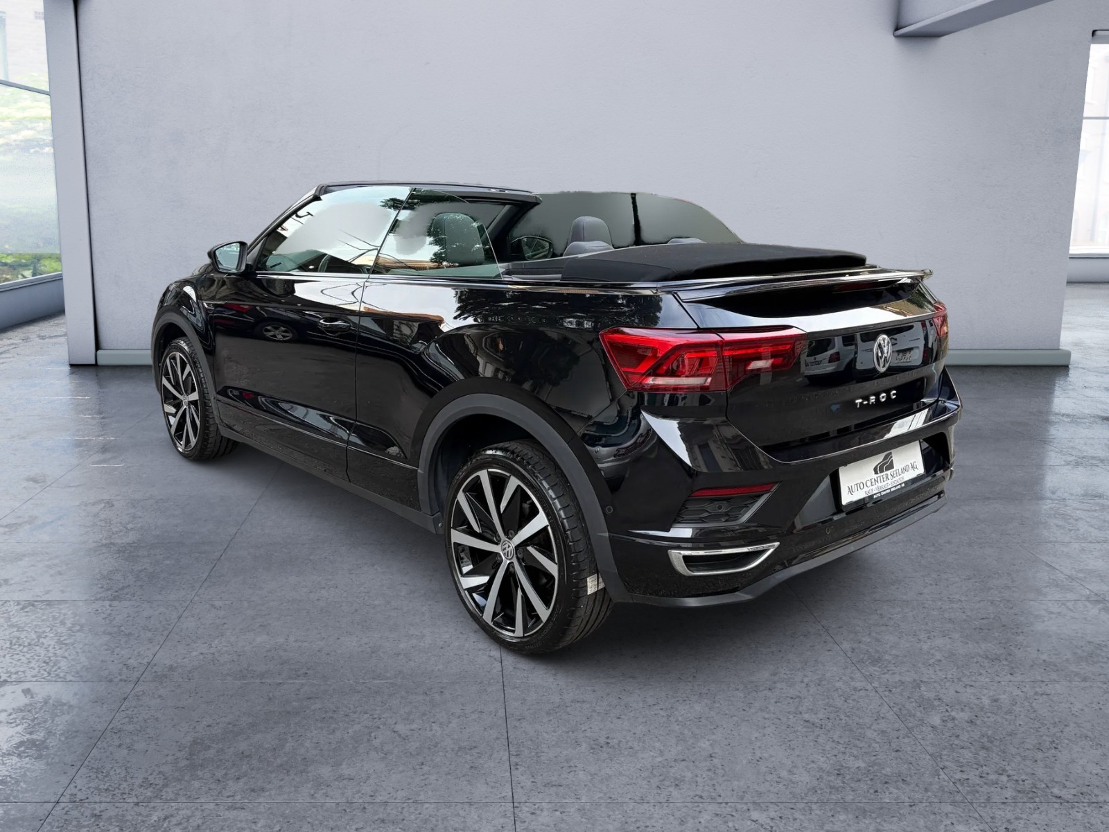 VW T-Roc Cabriolet 1.5 TSI EVO R-Line DSG-image-3