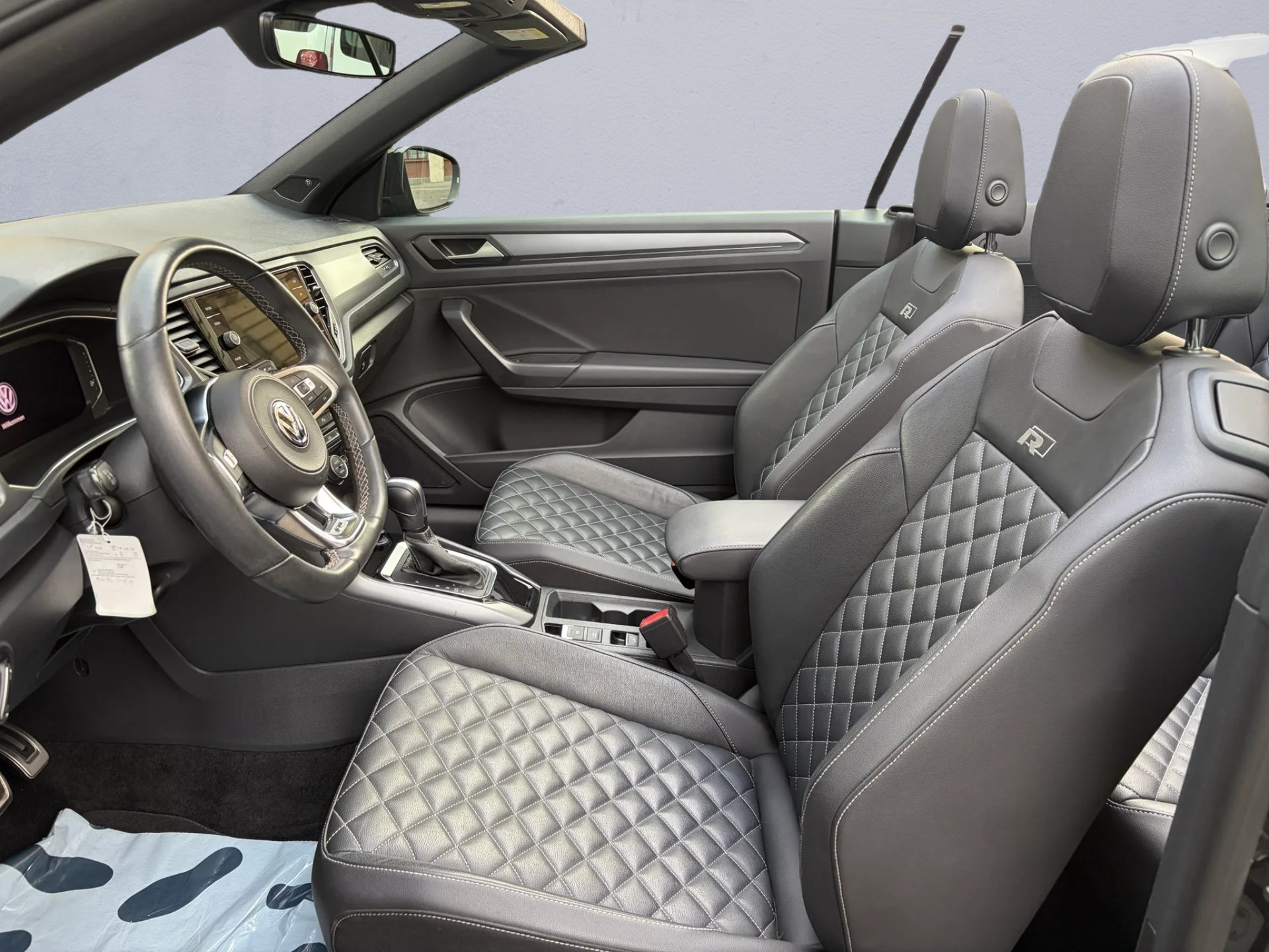 VW T-Roc Cabriolet 1.5 TSI EVO R-Line DSG-image-8