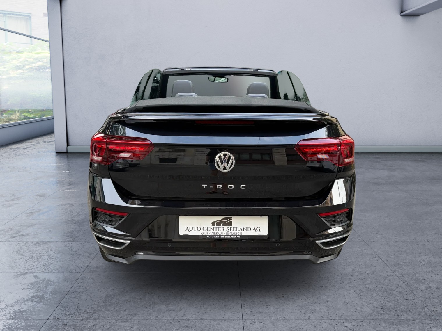 VW T-Roc Cabriolet 1.5 TSI EVO R-Line DSG-image-6