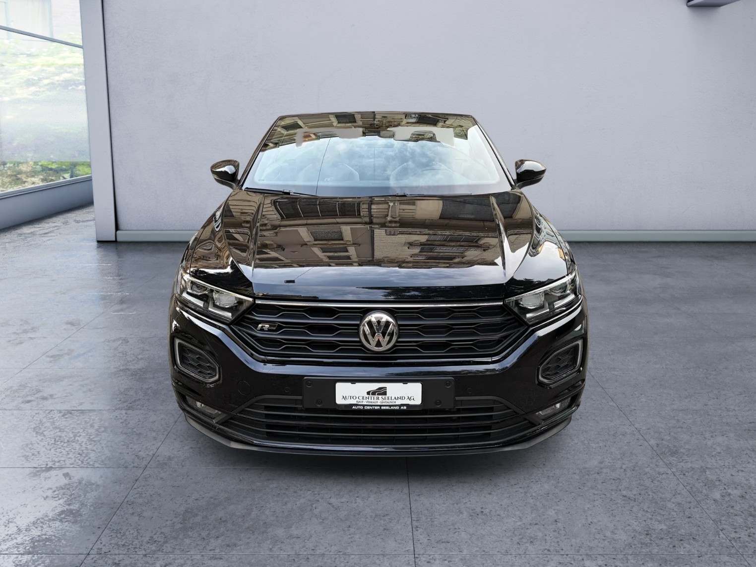 VW T-Roc Cabriolet 1.5 TSI EVO R-Line DSG-image-0