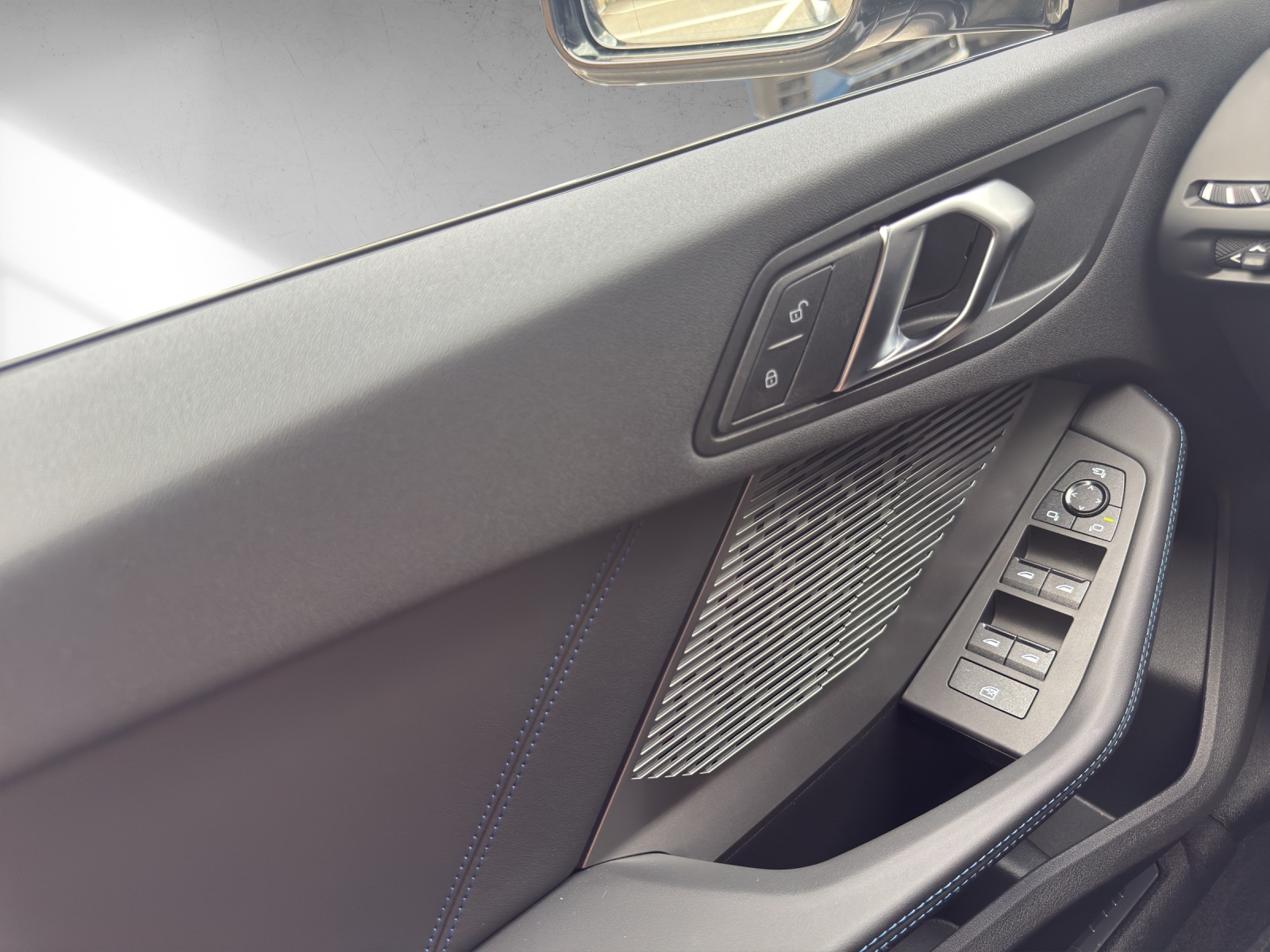 BMW 120 M Sport Pro Steptronic-image-14