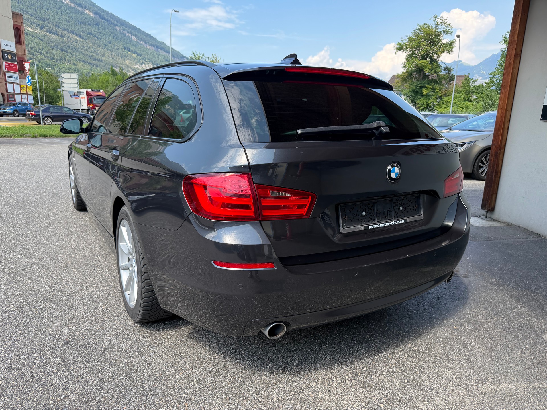 BMW 535d xDrive Touring Steptronic-image-9