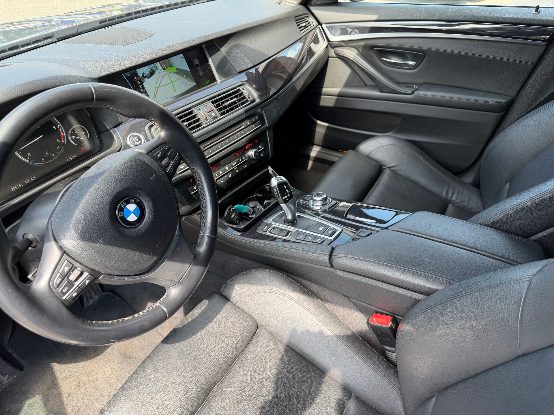 BMW 535d xDrive Touring Steptronic-image-11