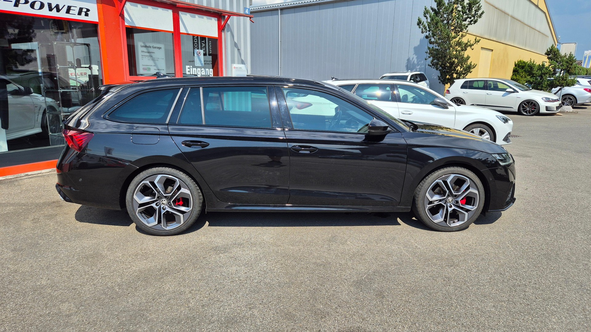 SKODA Octavia Combi 2.0 TDI RS 4x4 DSG-image-5