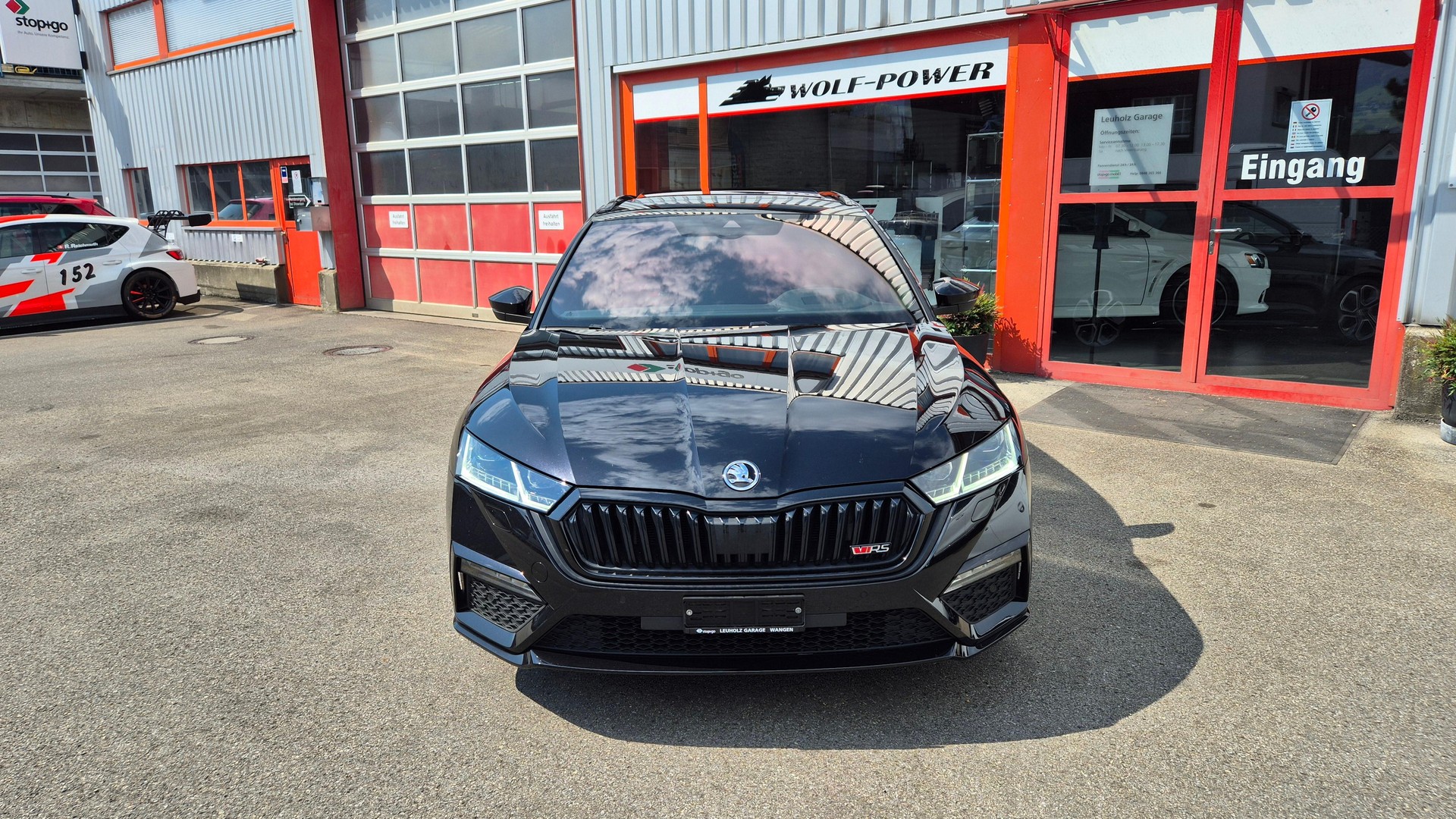 SKODA Octavia Combi 2.0 TDI RS 4x4 DSG-showroom-element-2