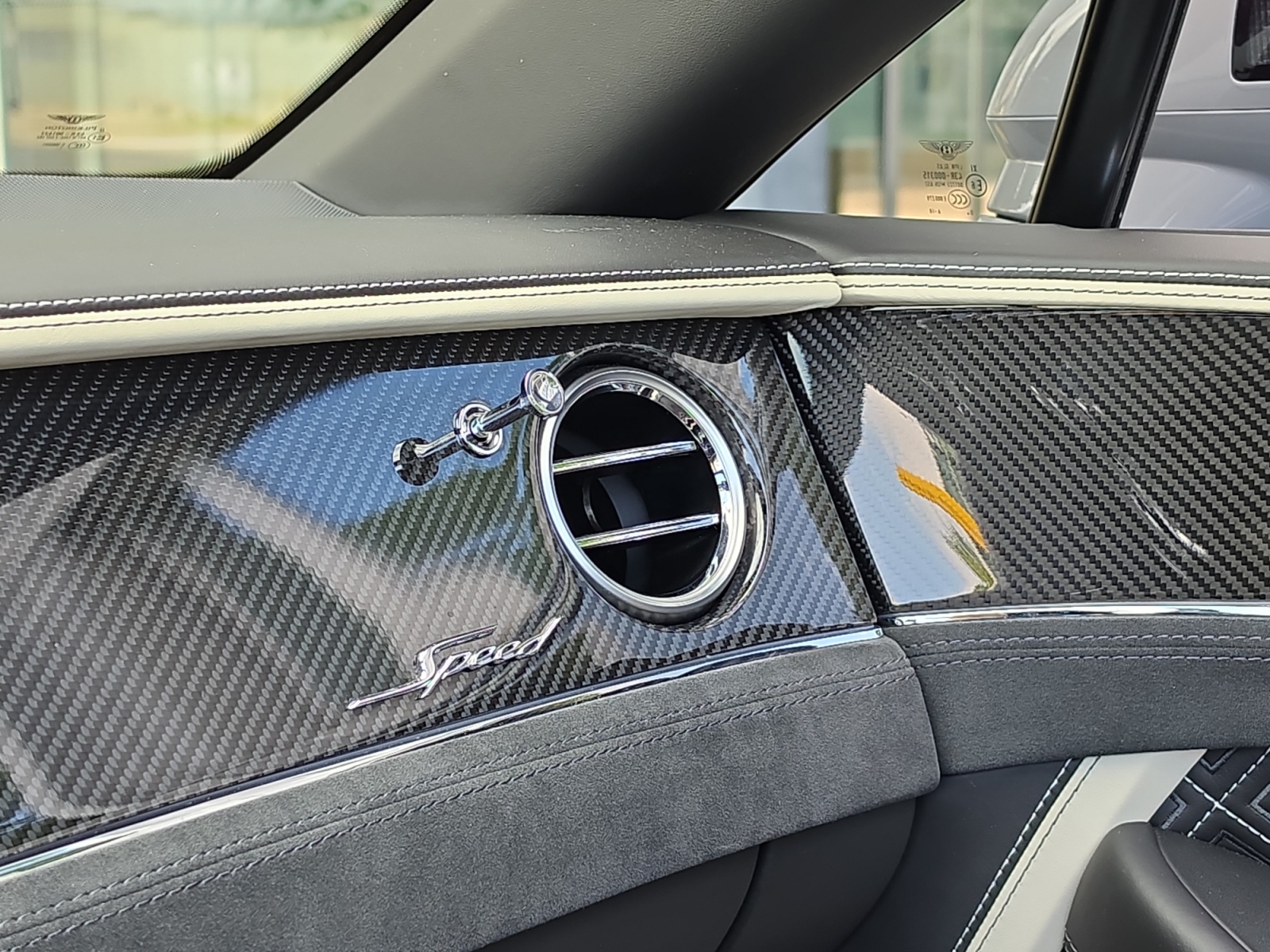 BENTLEY Continental GTC 6.0 W12 Speed mit Vollausstattung!-image-18