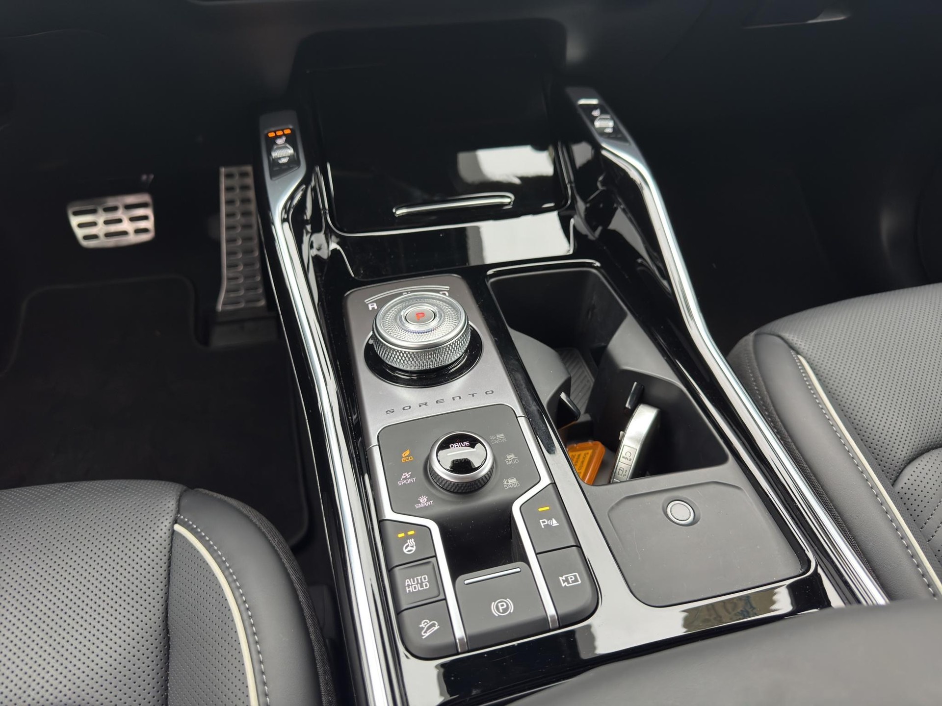 KIA Sorento 1.6 T-GDi Hybrid Style 7P-image-6