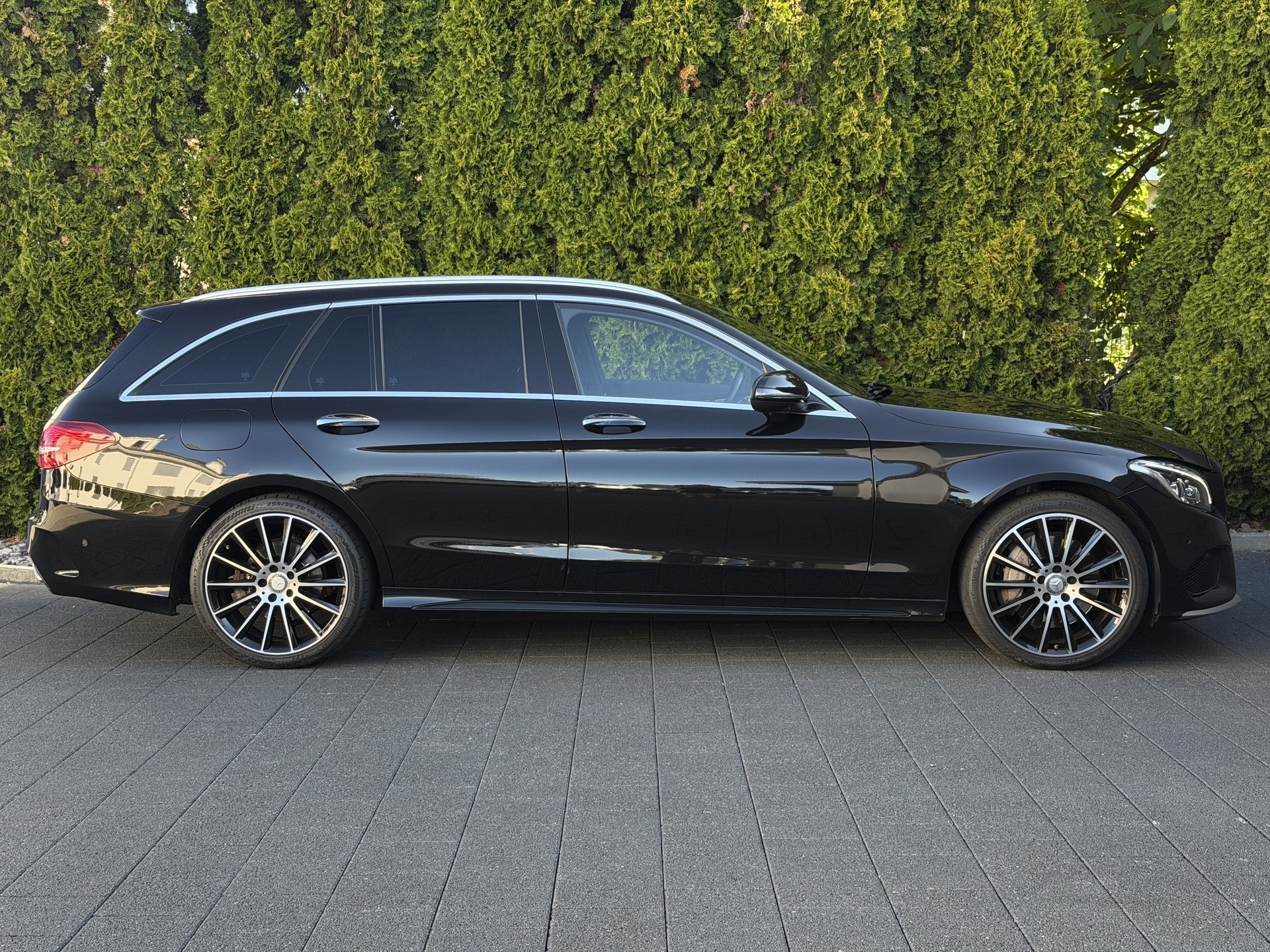 MERCEDES-BENZ C 400 AMG Line 4Matic 9G-Tronic-image-7