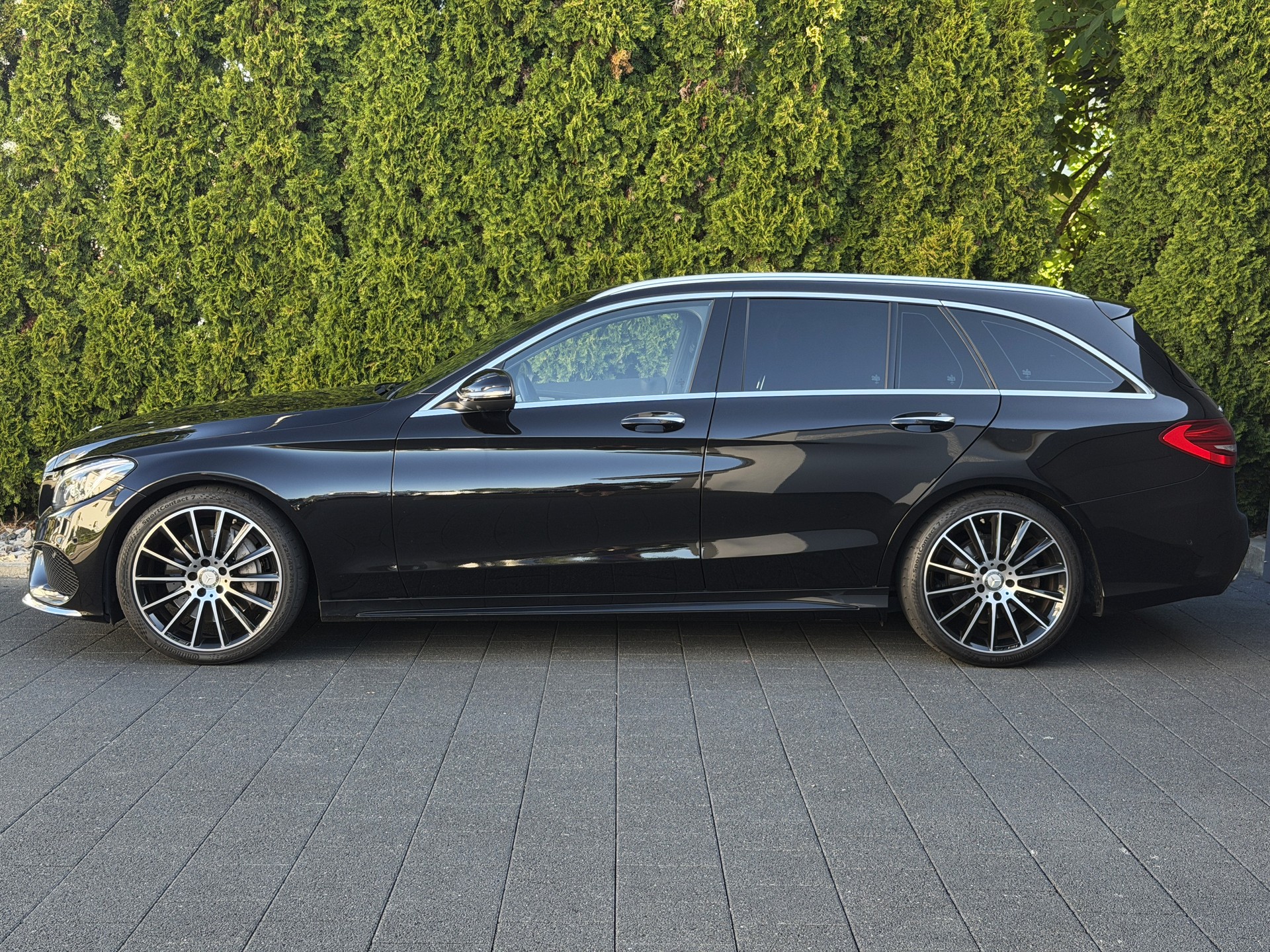 MERCEDES-BENZ C 400 AMG Line 4Matic 9G-Tronic-image-8
