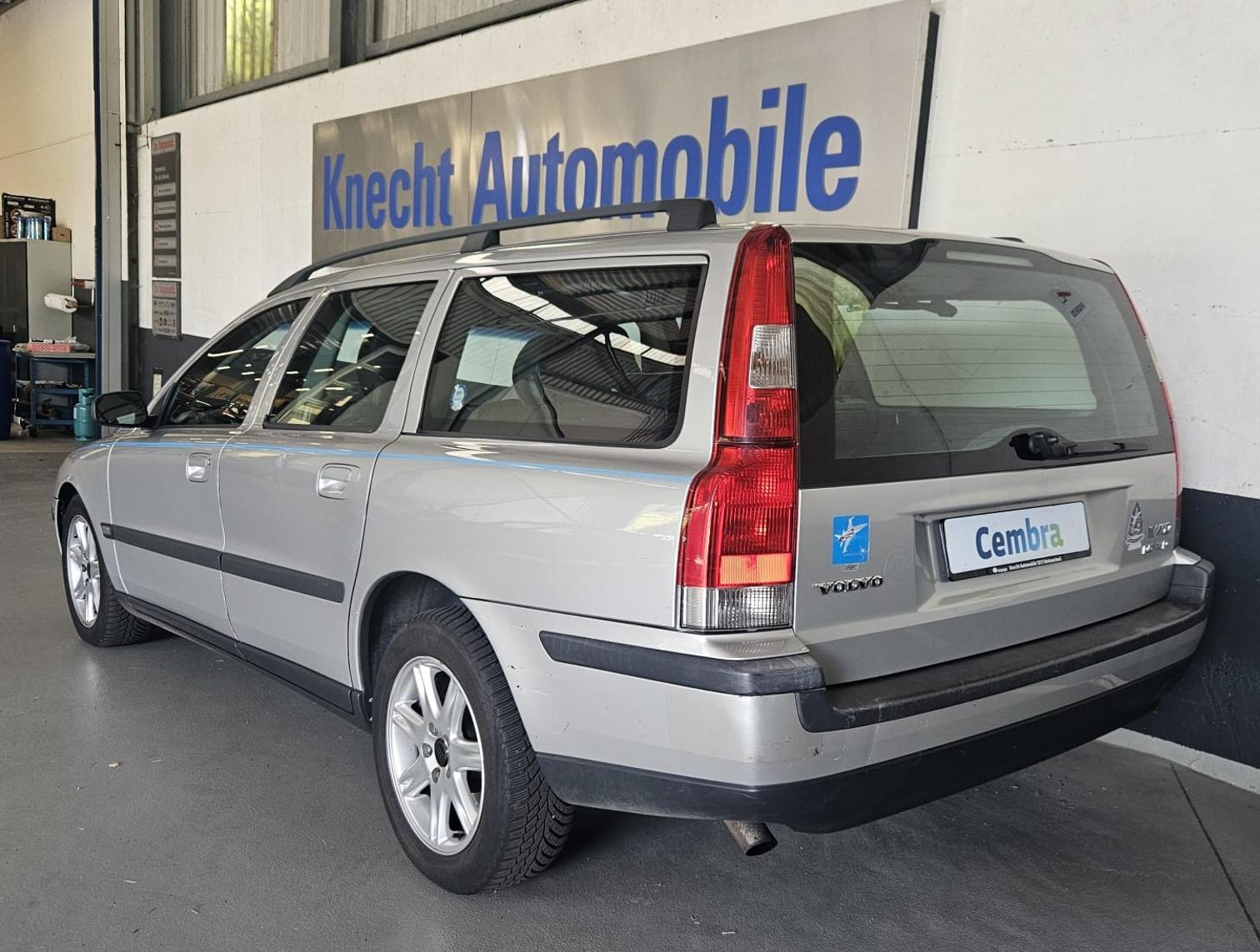 VOLVO V70 2.4 D5 163 AWD-showroom-element-3