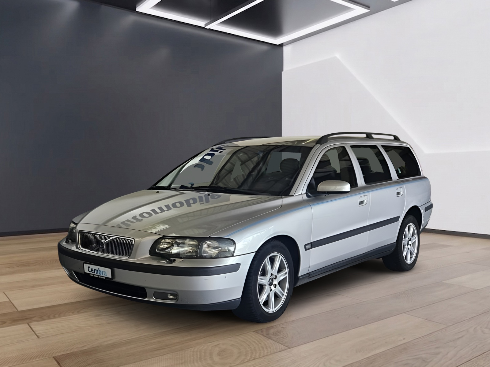 VOLVO V70 2.4 D5 163 AWD 4x4-image-0