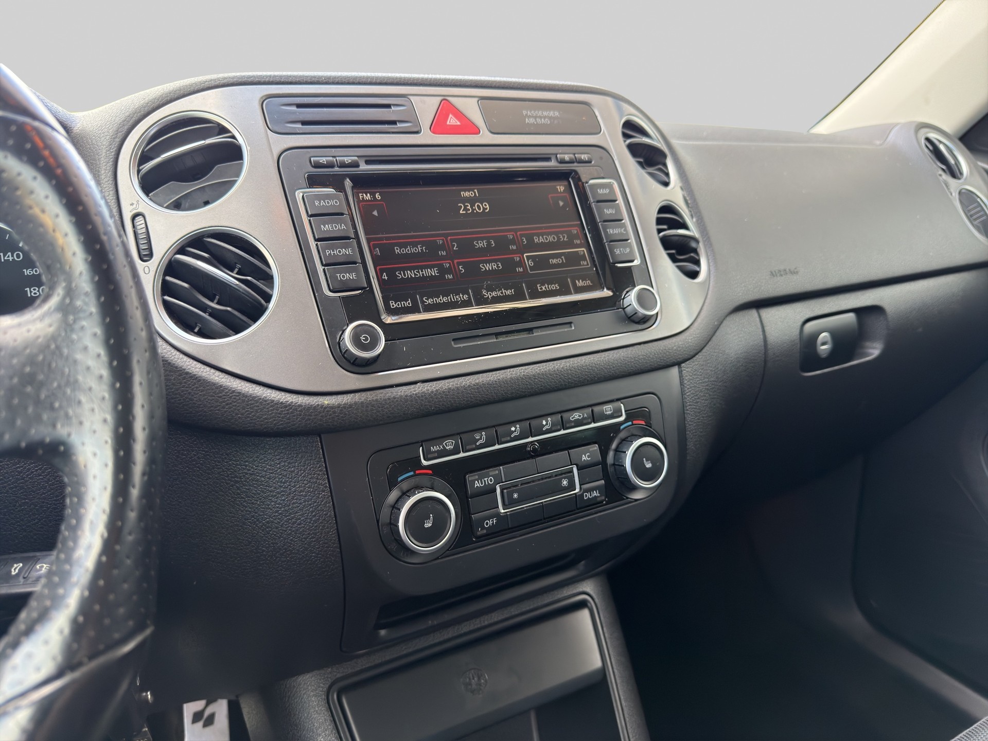VW Tiguan 2.0 TSI Sport&Style Tiptronic-image-15