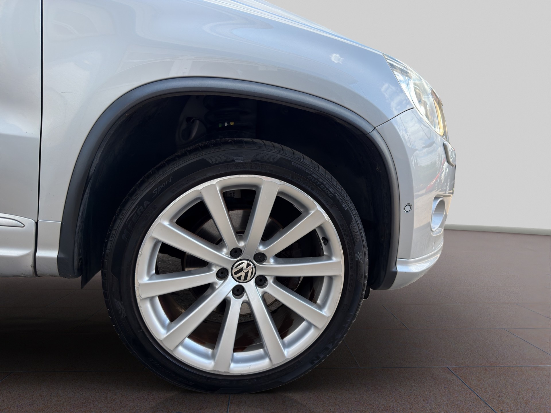 VW Tiguan 2.0 TSI Sport&Style Tiptronic-image-7