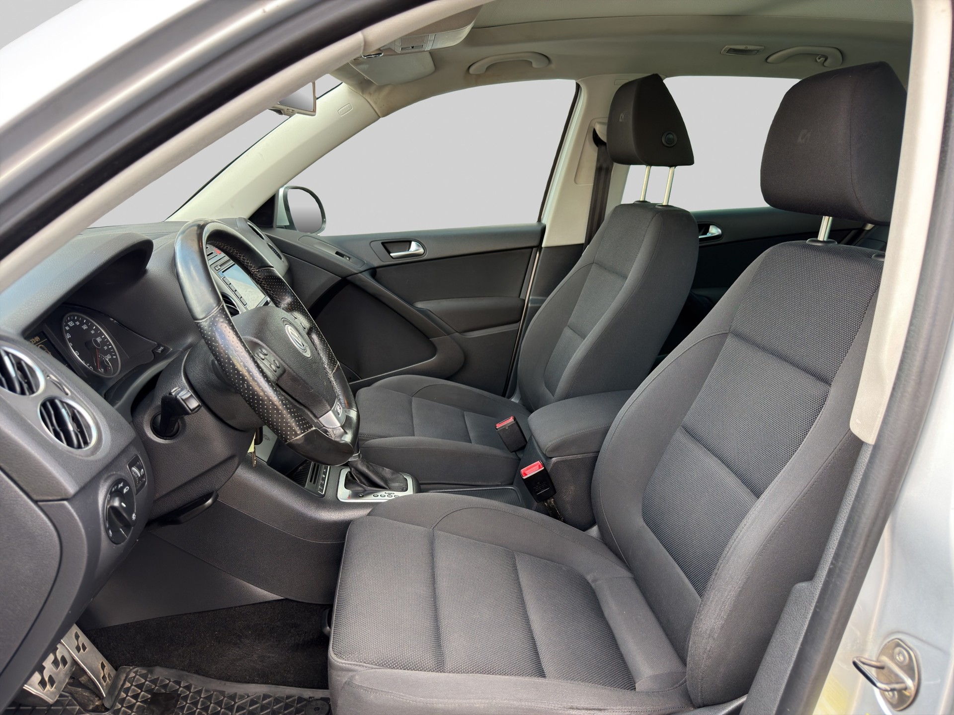 VW Tiguan 2.0 TSI Sport&Style Tiptronic-image-10