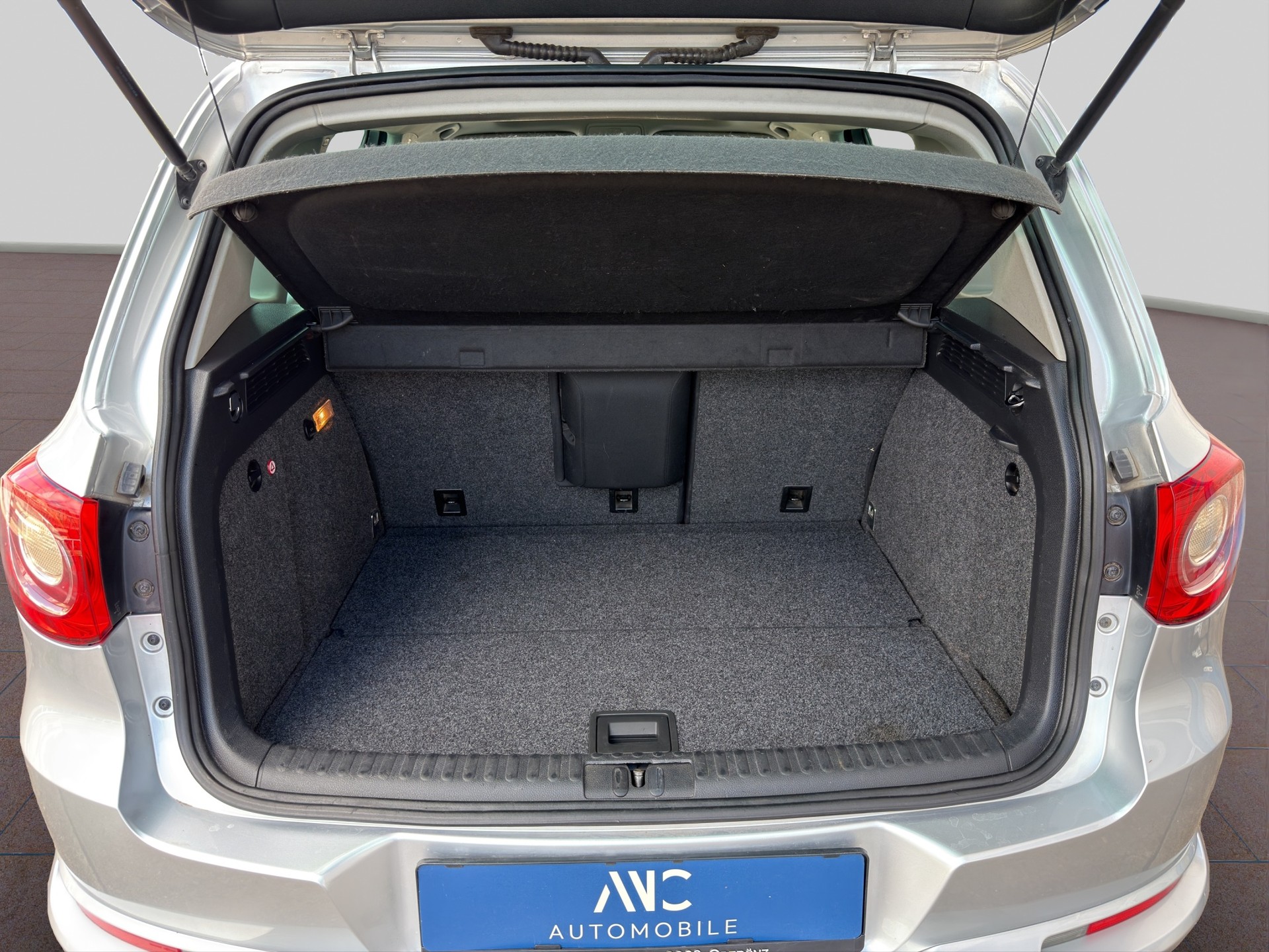 VW Tiguan 2.0 TSI Sport&Style Tiptronic-image-8