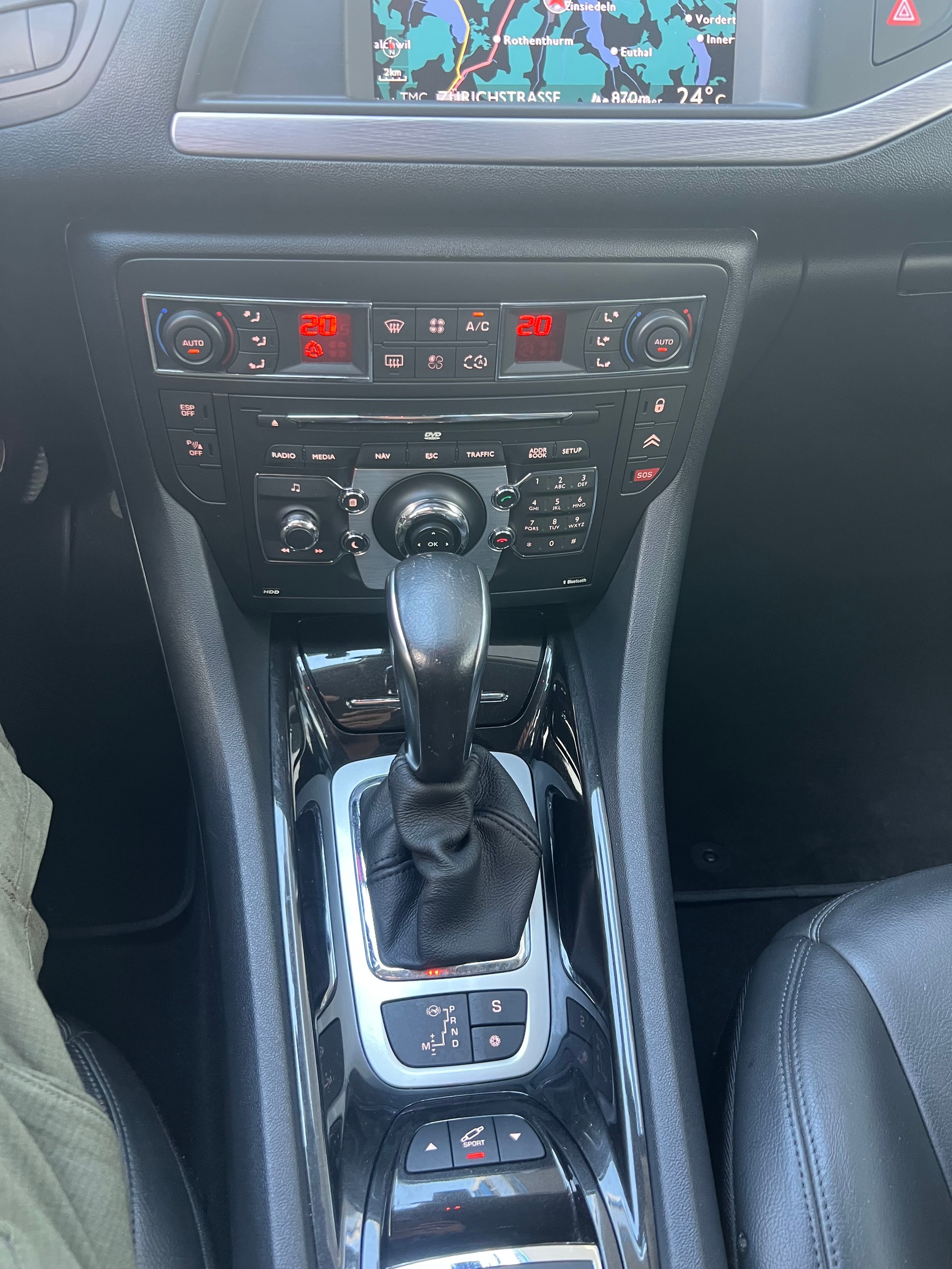 CITROEN C5 Tourer 3.0 HDi V6 Exclusive Automatic-image-12