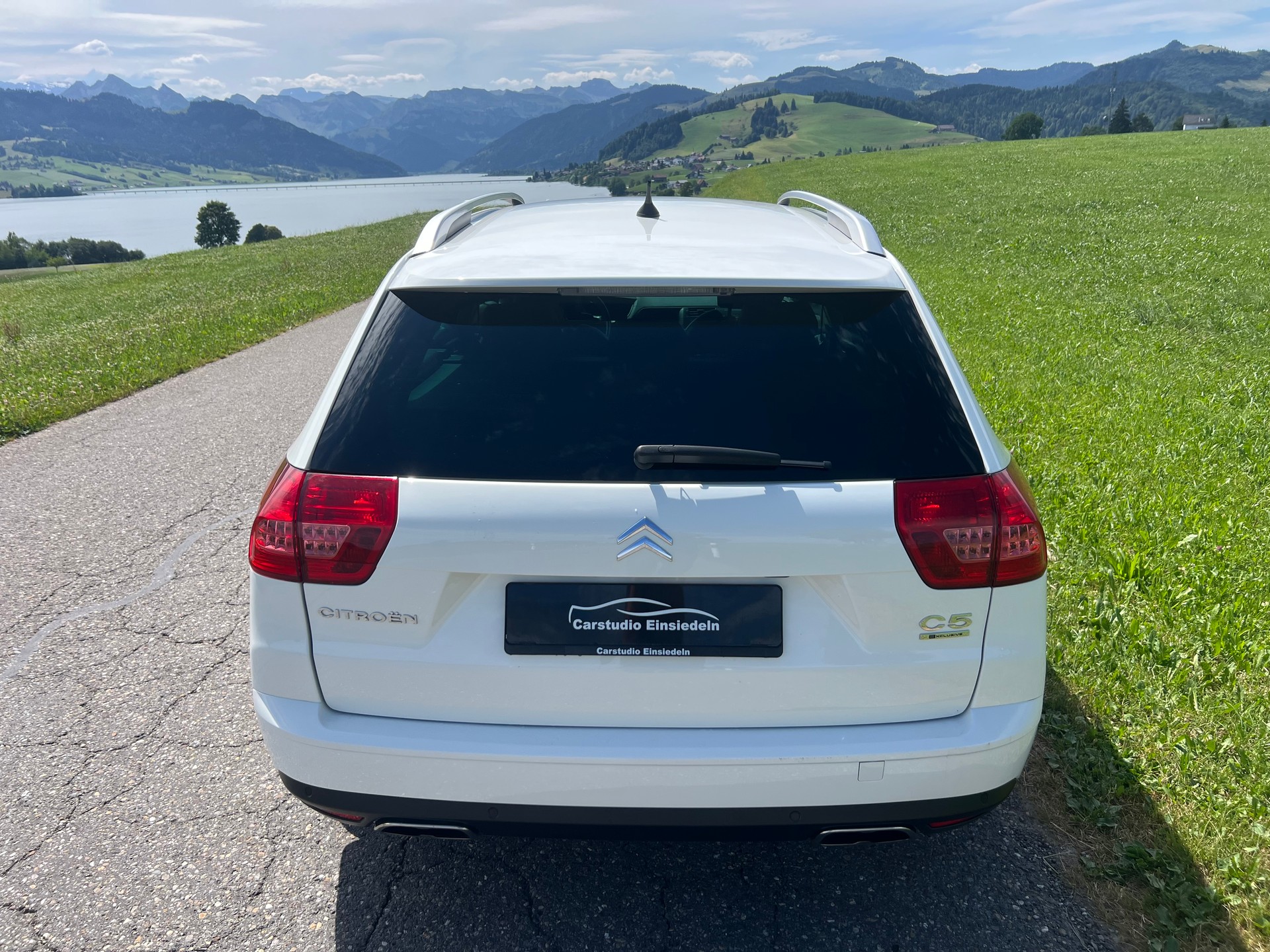 CITROEN C5 Tourer 3.0 HDi V6 Exclusive Automatic-image-4