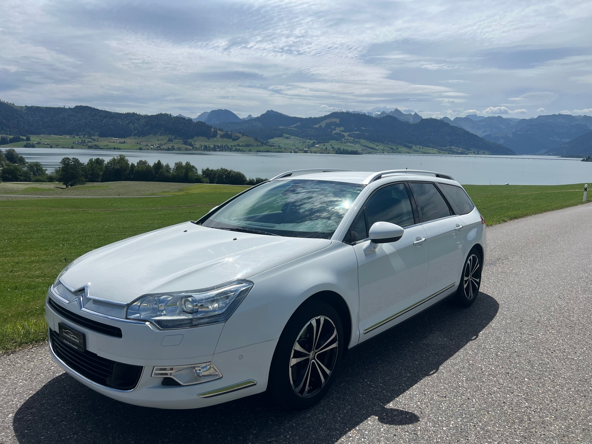 CITROEN C5 Tourer 3.0 HDi V6 Exclusive Automatic-image-0