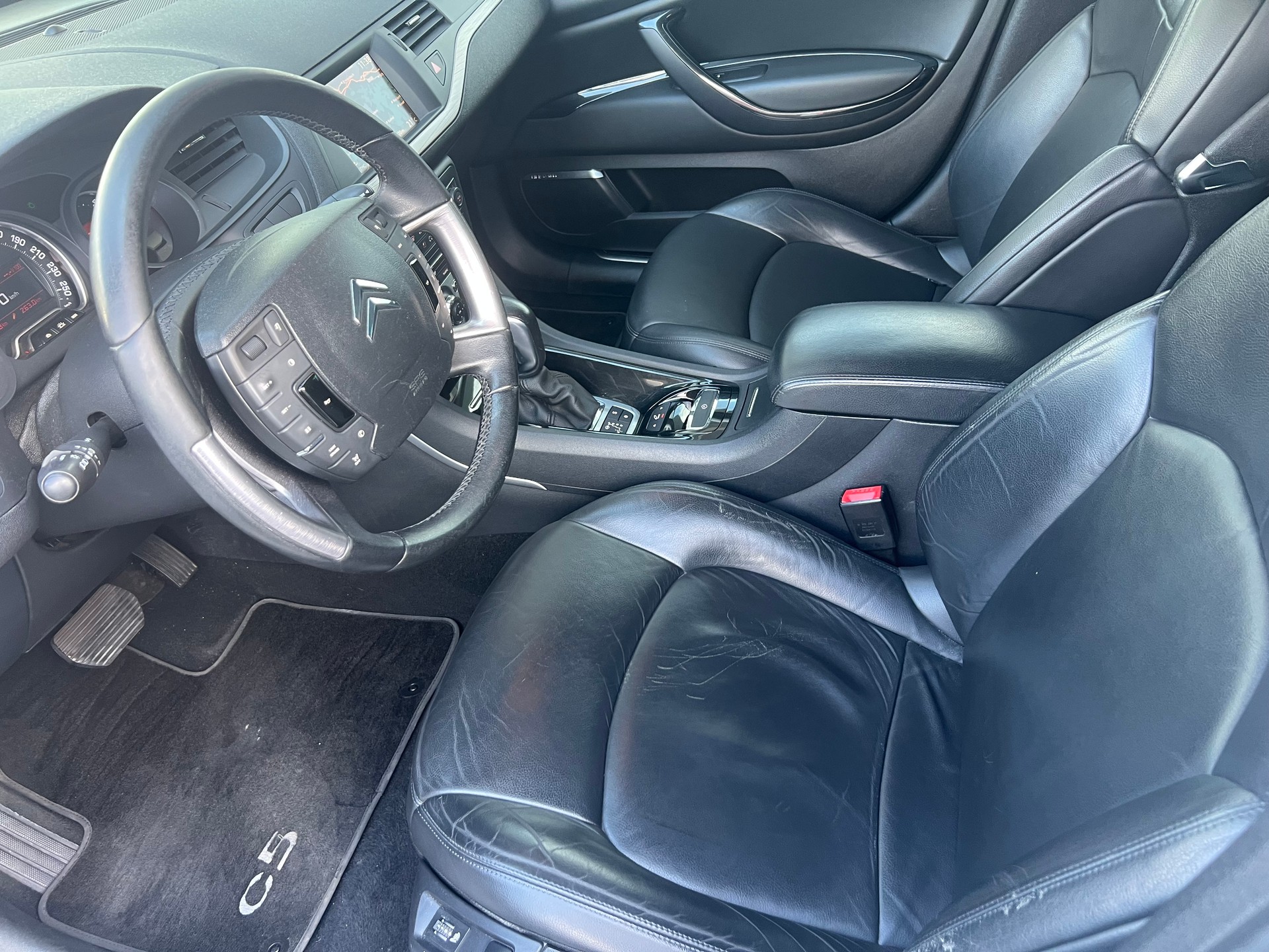 CITROEN C5 Tourer 3.0 HDi V6 Exclusive Automatic-image-7