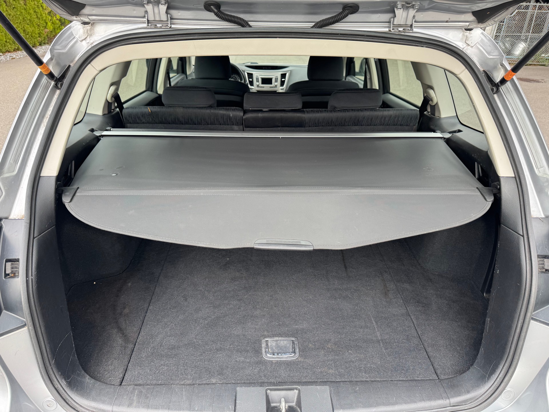 SUBARU Legacy 2.0i Limited AWD Lineartronic-image-12