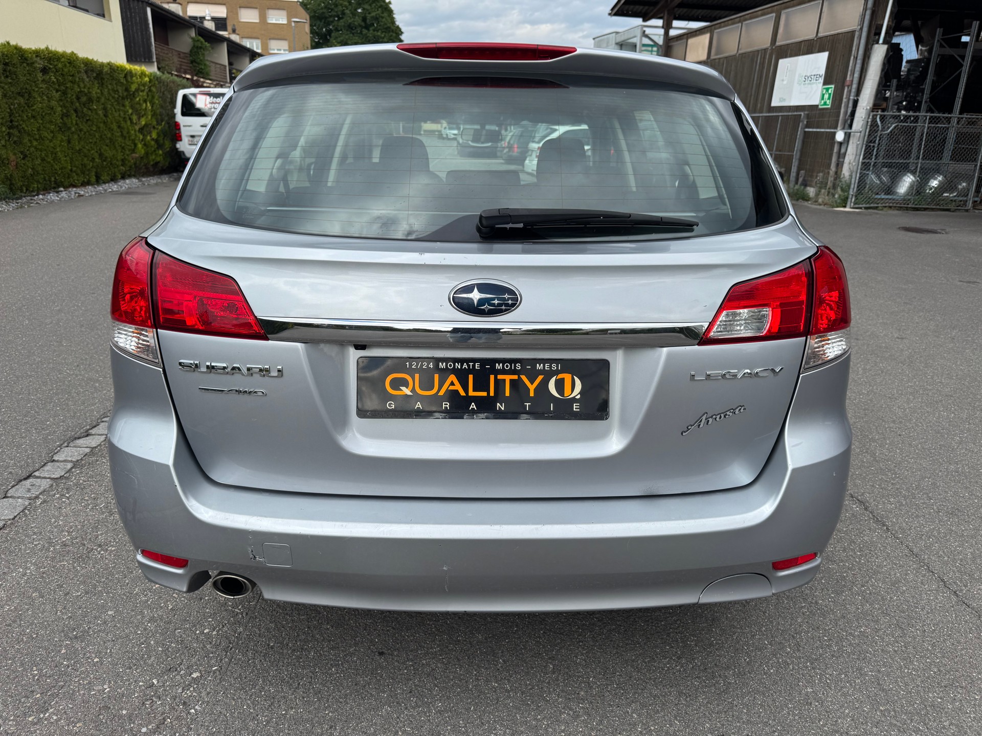 SUBARU Legacy 2.0i Limited AWD Lineartronic-image-5