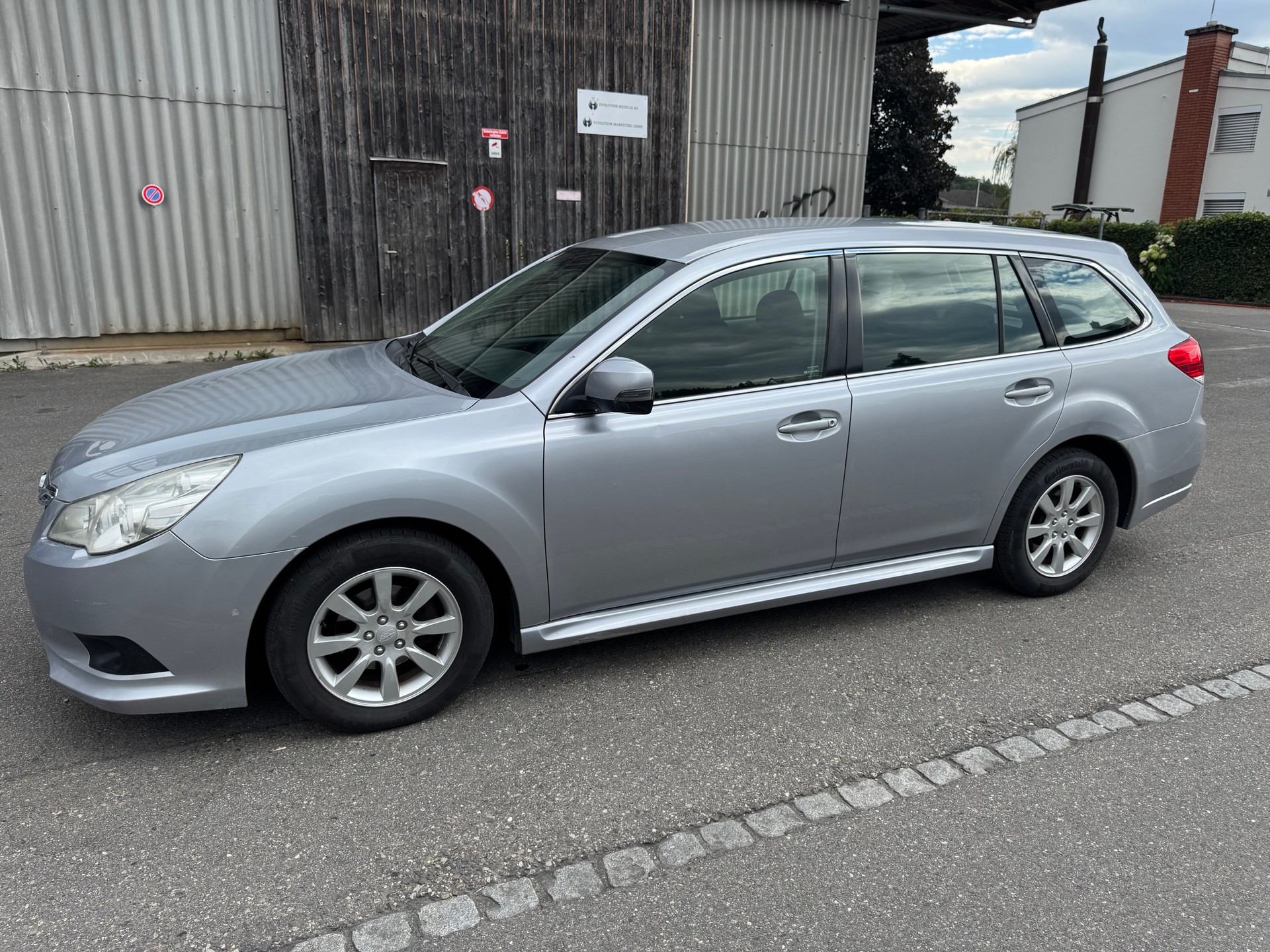 SUBARU Legacy 2.0i Limited AWD Lineartronic-image-7