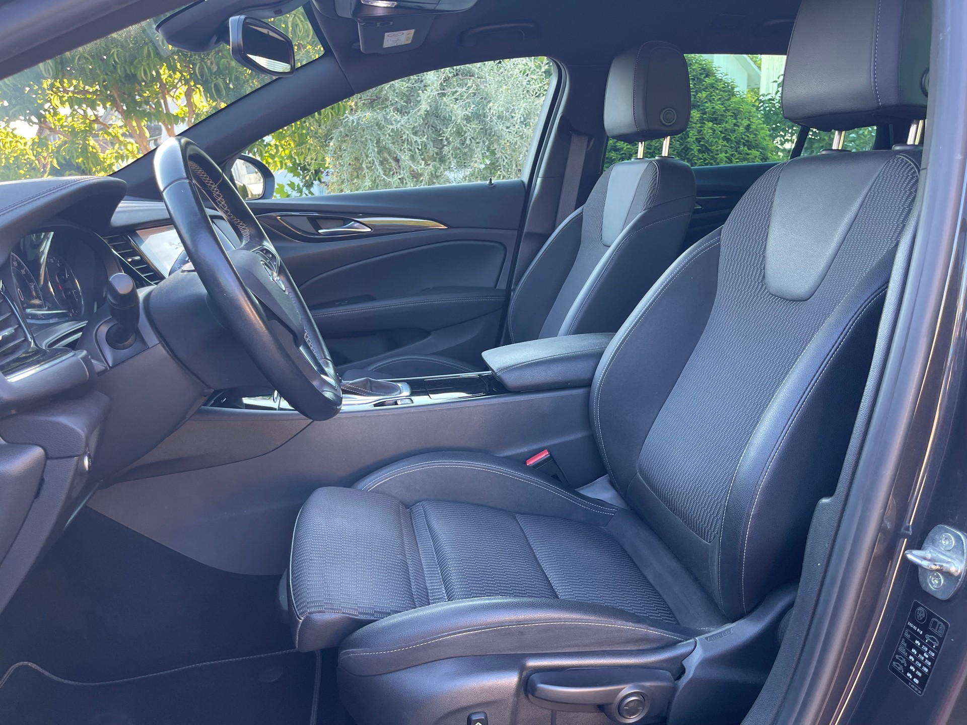 OPEL Insignia 2.0 CDTI Sports Tourer Ultimate Automatic-image-8