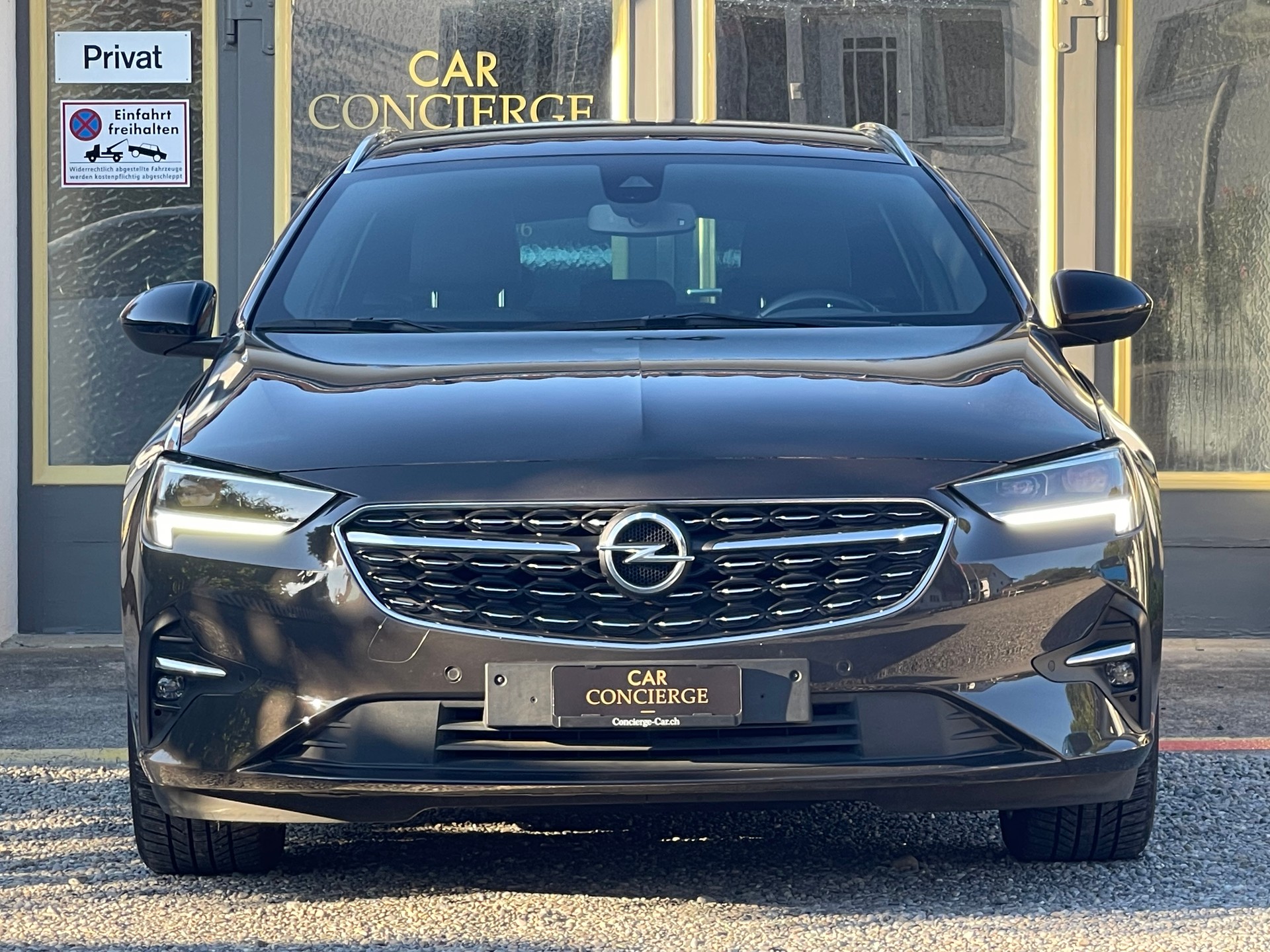 OPEL Insignia 2.0 CDTI Sports Tourer Ultimate Automatic-image-2