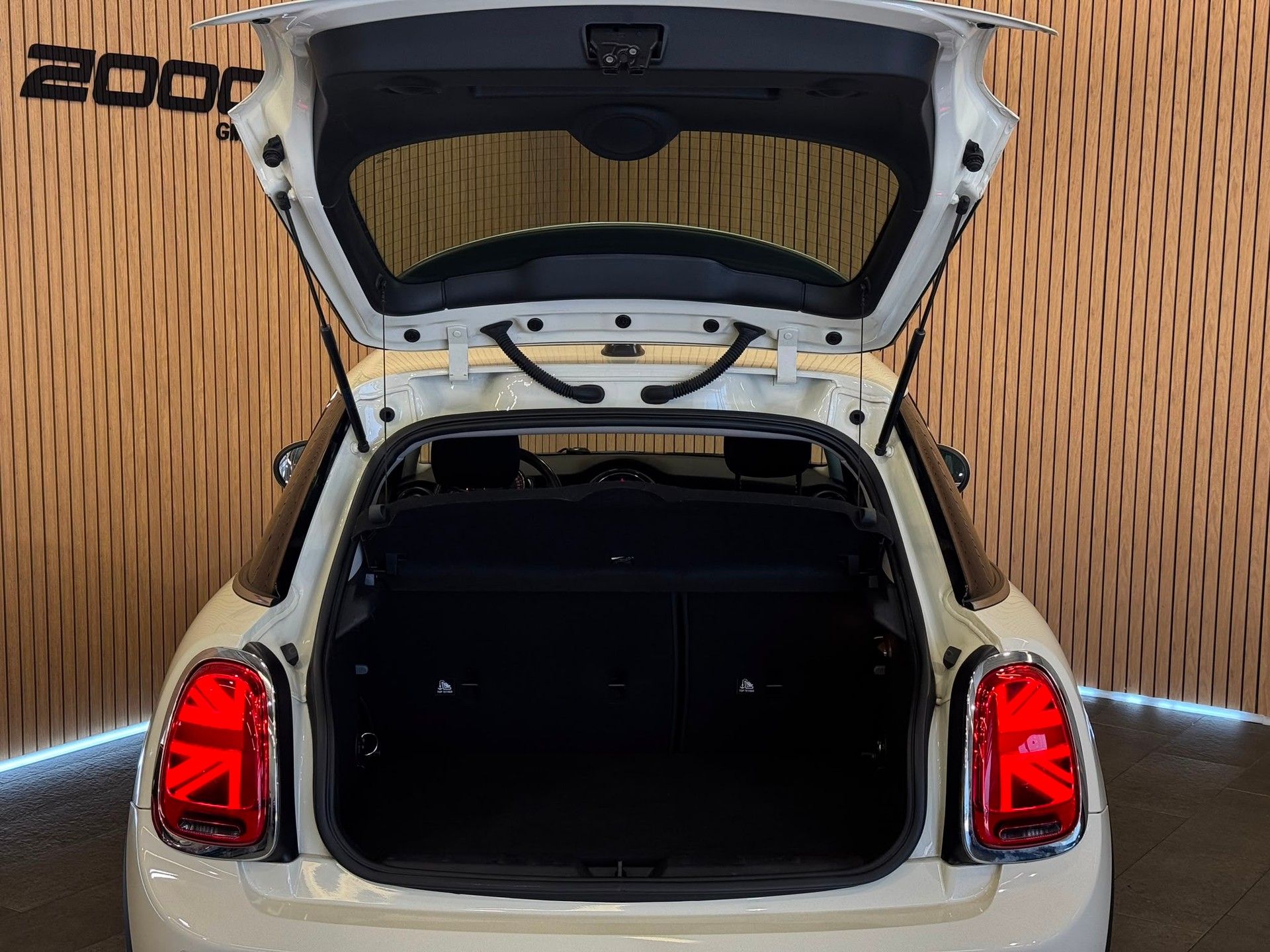 MINI One-image-5