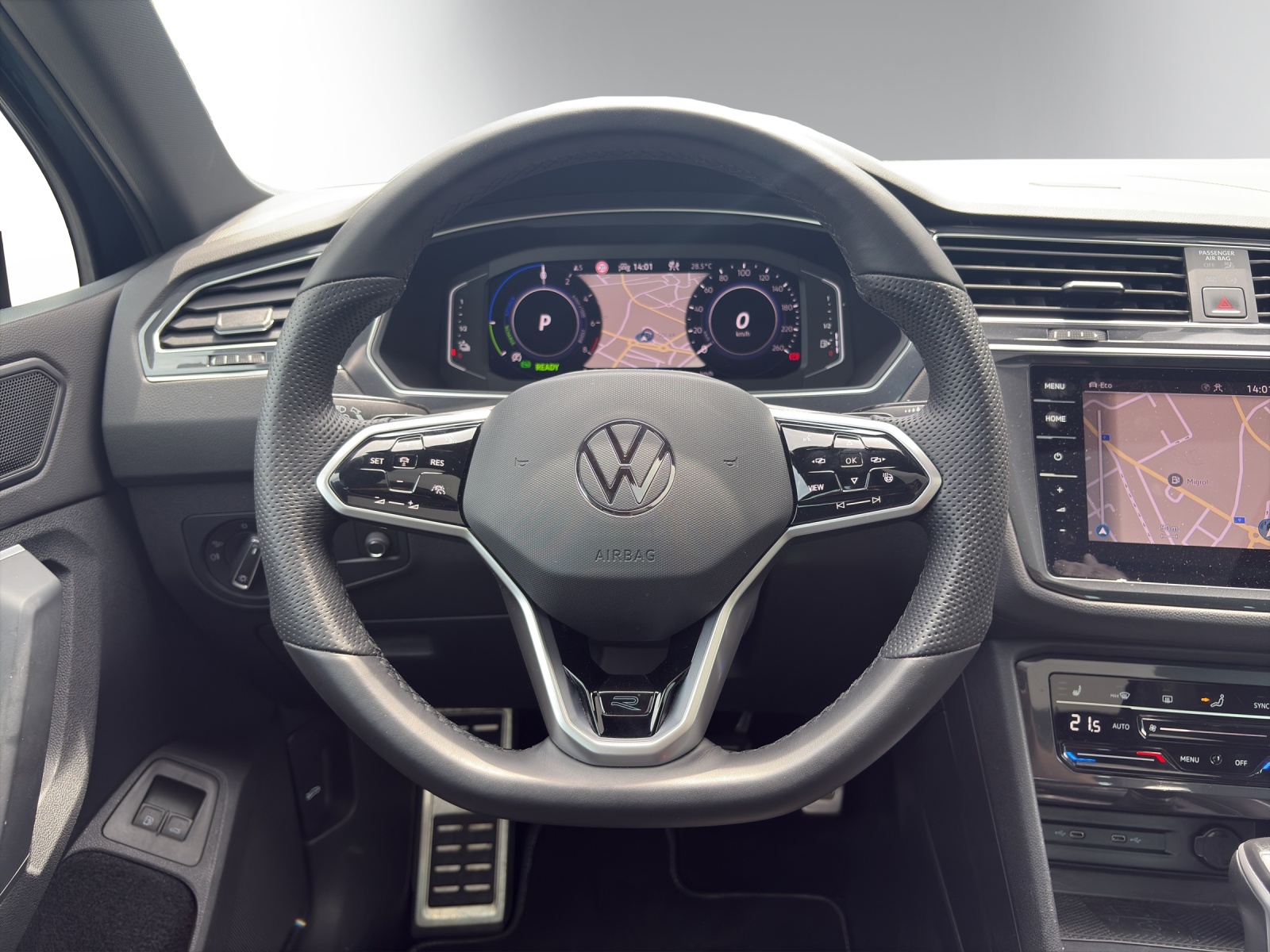 VW Tiguan 1.4TSI PHEV Selection DSG-image-13