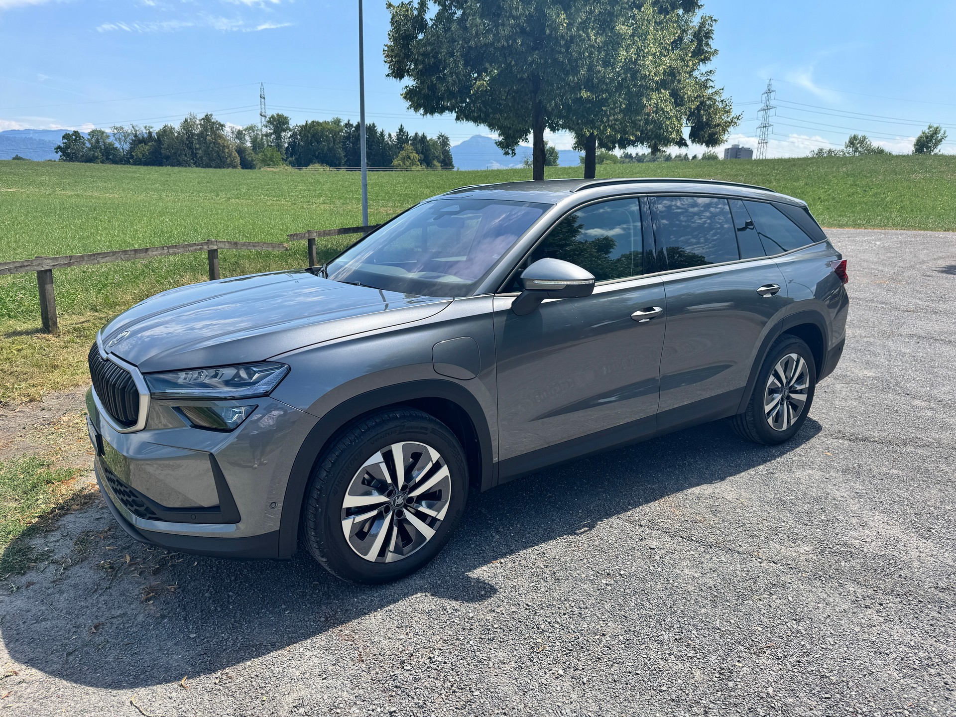 SKODA 1.5 TSI PHEV Dynamic 2WD-image-0