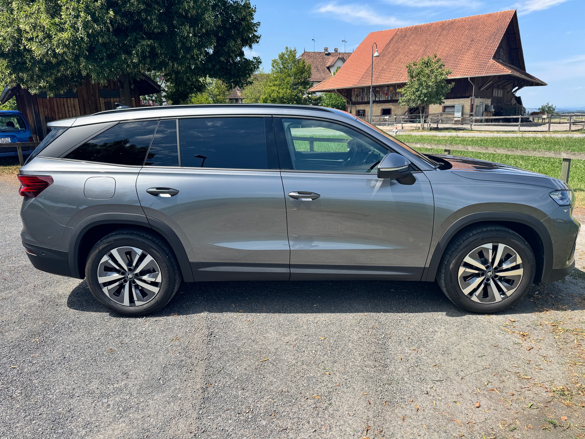 SKODA 1.5 TSI PHEV Dynamic 2WD-image-14