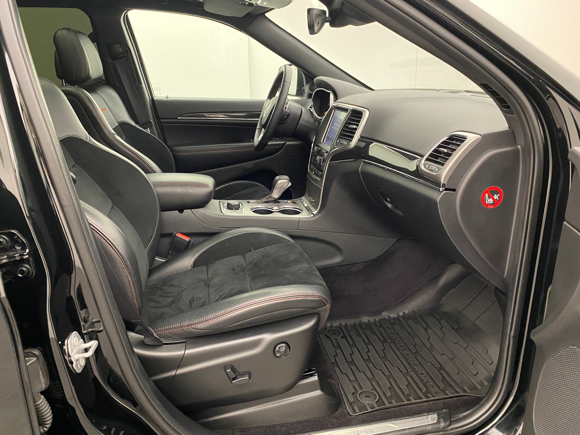 JEEP Grand Cherokee 3.0 CRD Trailhawk-image-12