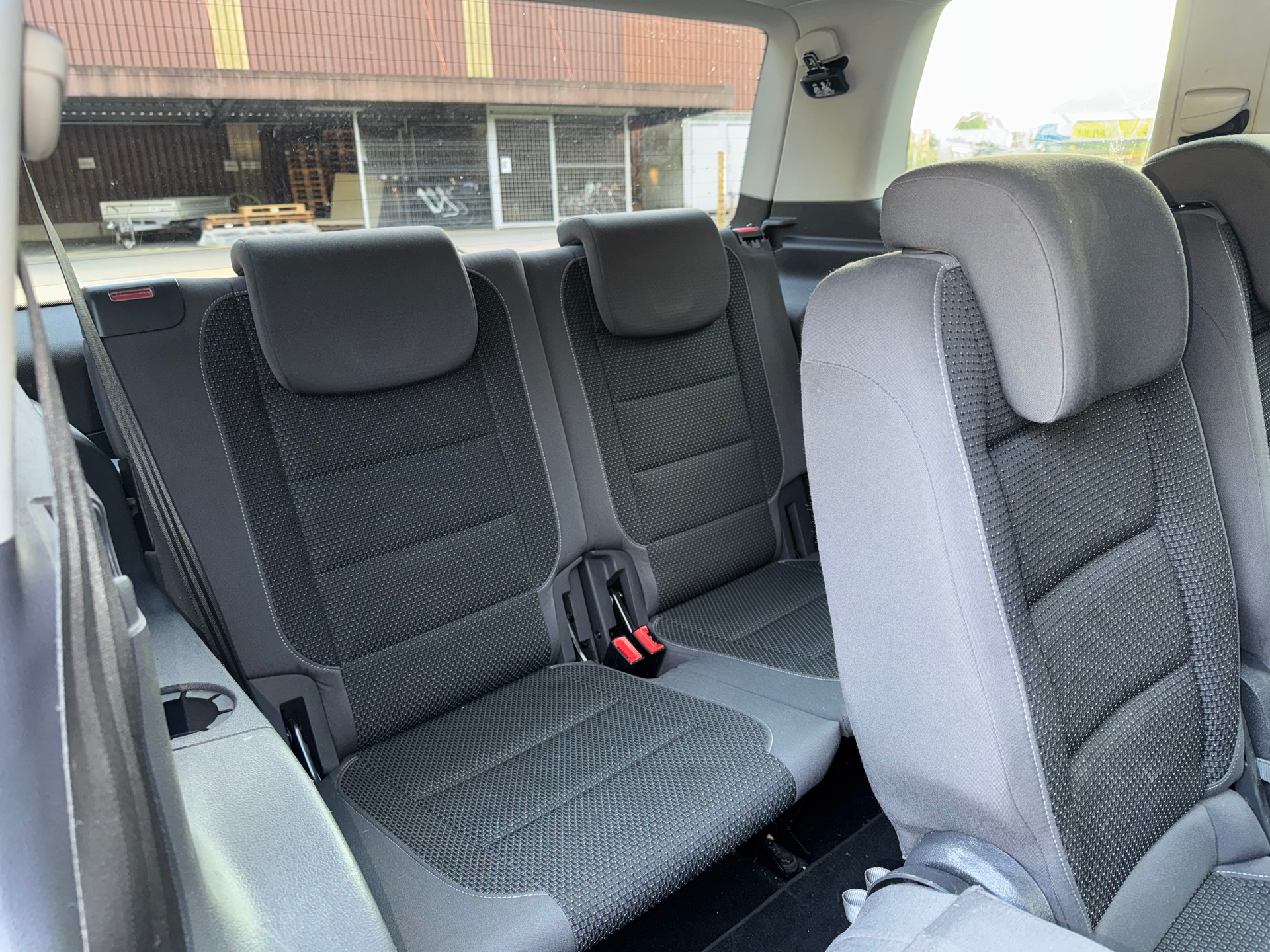 VW Touran 1.4 TSI Trendline-image-12