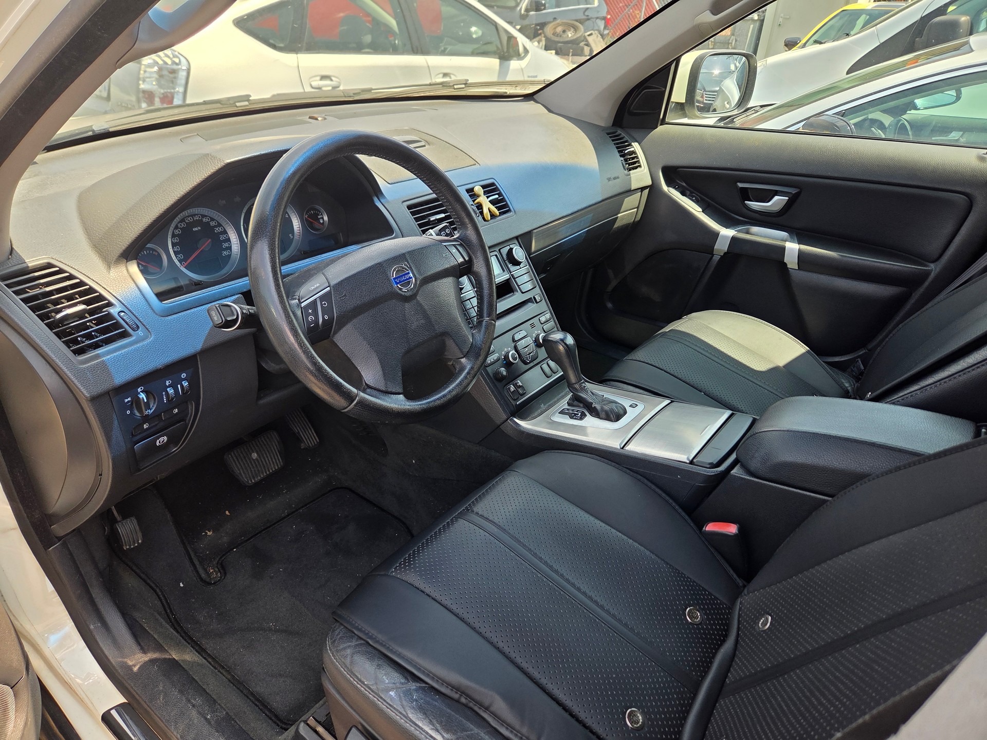 VOLVO XC90 D5 AWD Ocean Race Geartronic-image-6