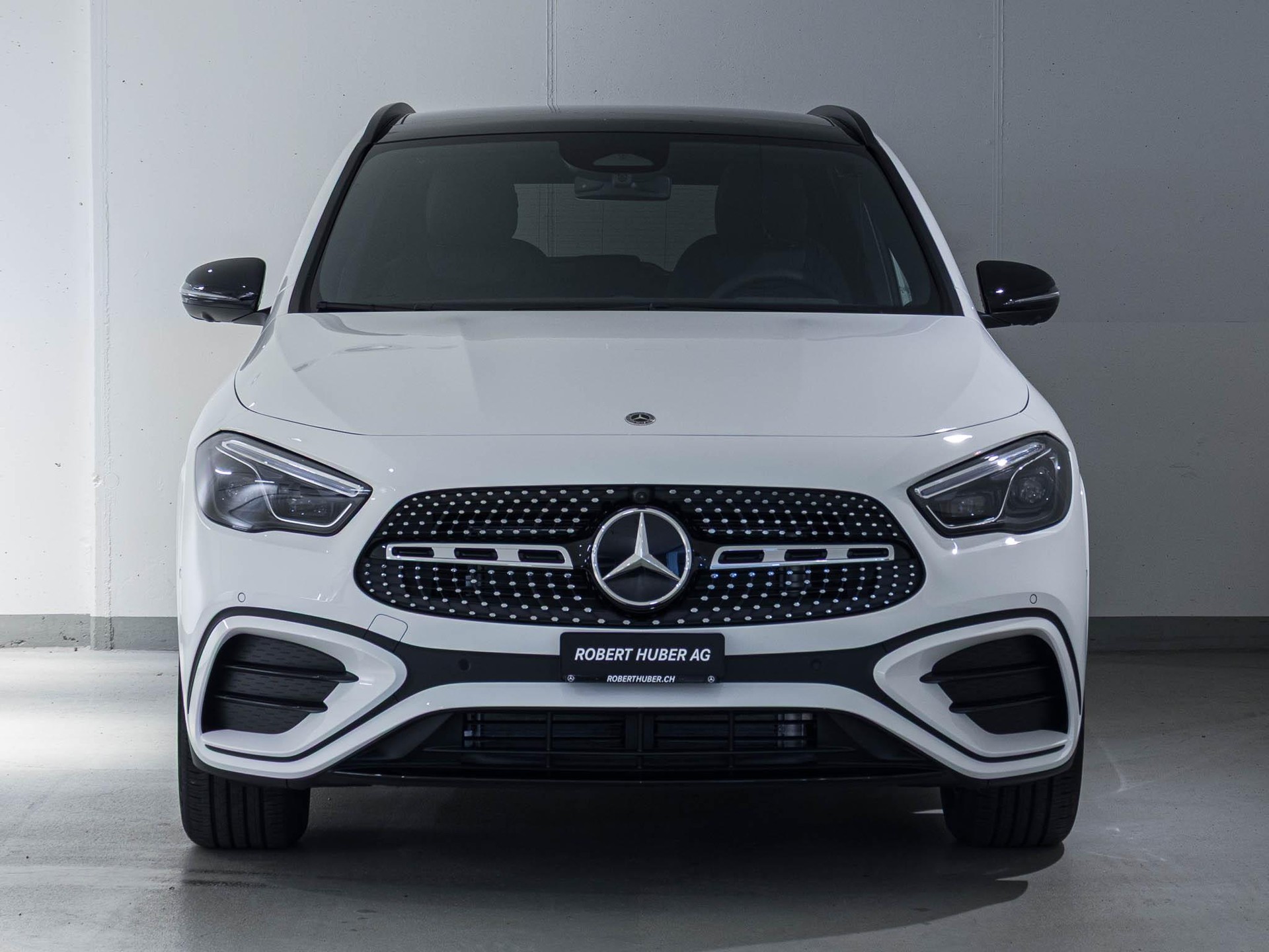 MERCEDES-BENZ GLA 220 d 4MATIC "Swiss Star"-image-1