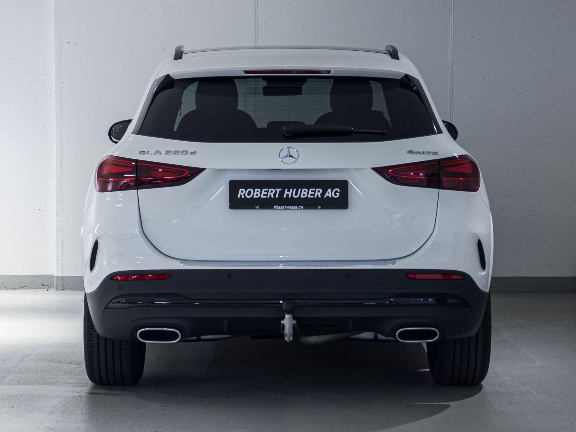 MERCEDES-BENZ GLA 220 d 4MATIC "Swiss Star"-image-5