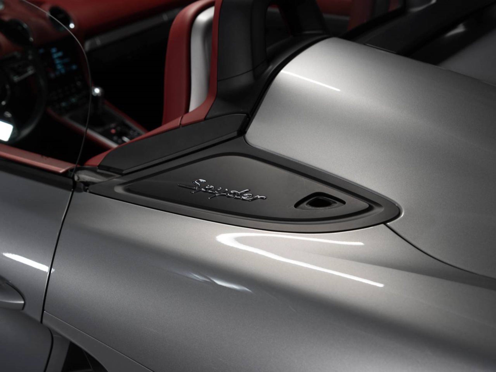 PORSCHE 718 Spyder-image-19