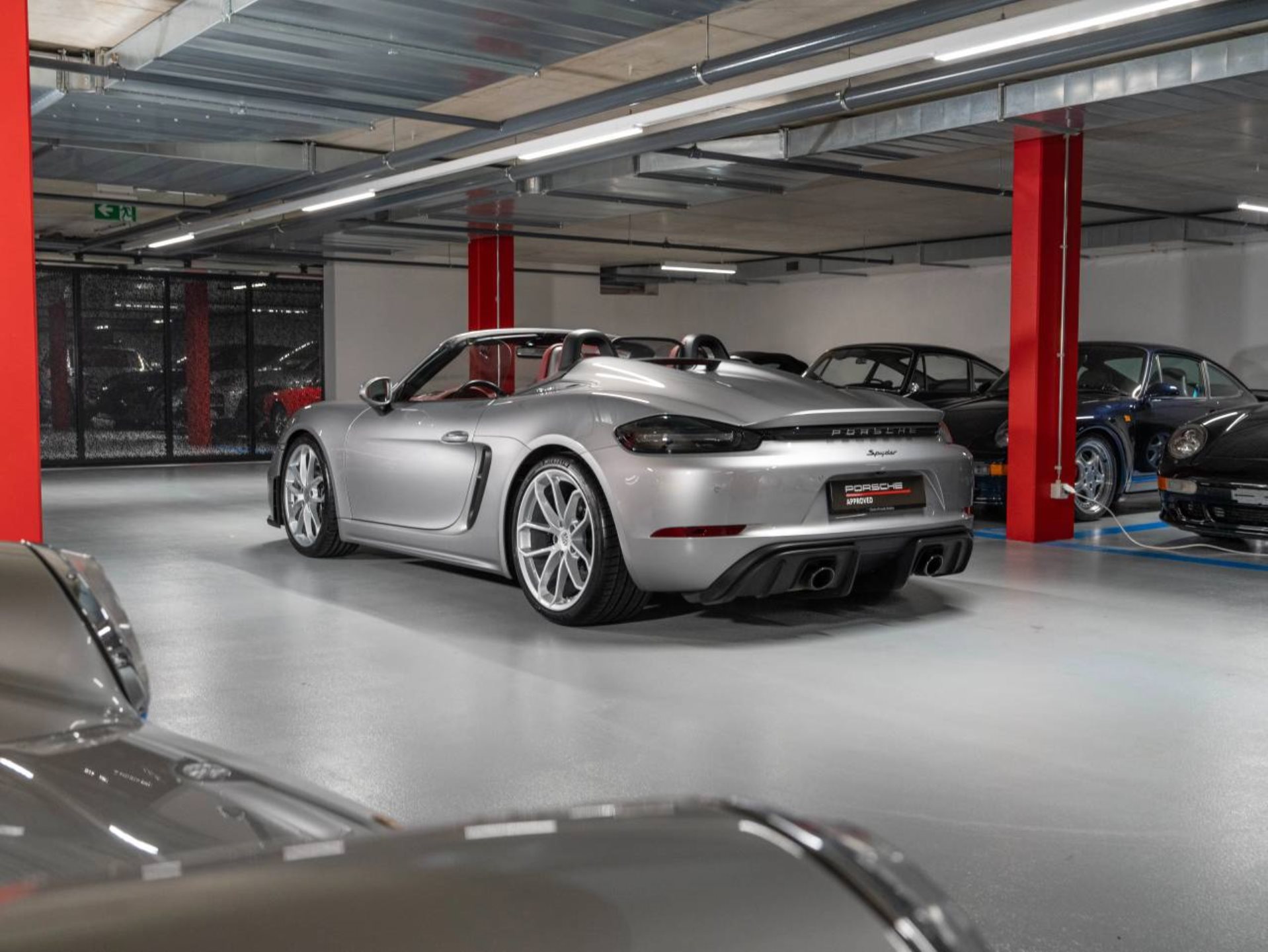 PORSCHE 718 Spyder-image-4