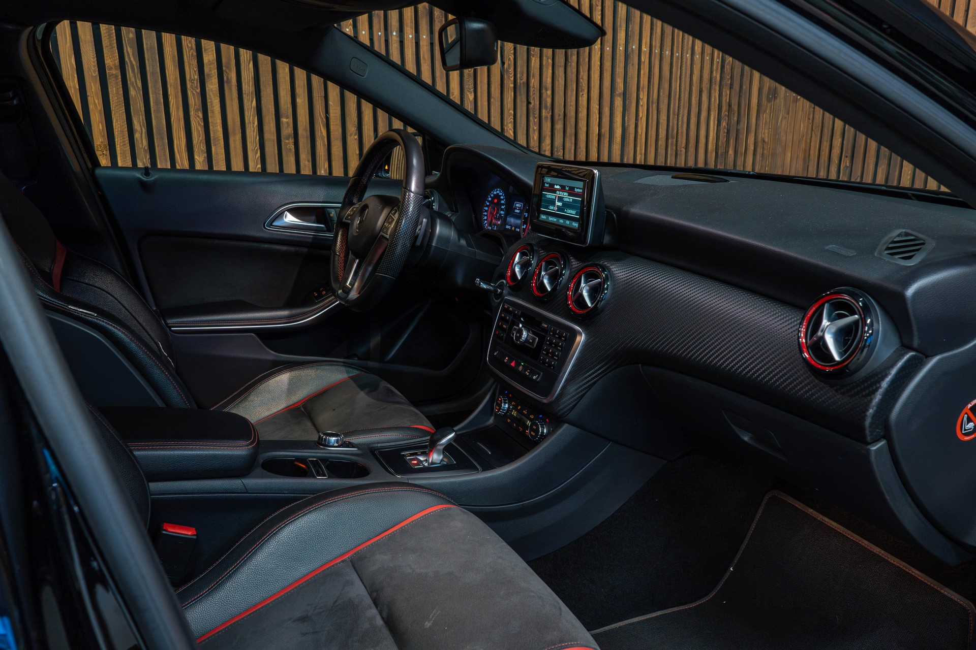 MERCEDES-BENZ A 45 AMG 4Matic Speedshift 7G-DCT-image-10
