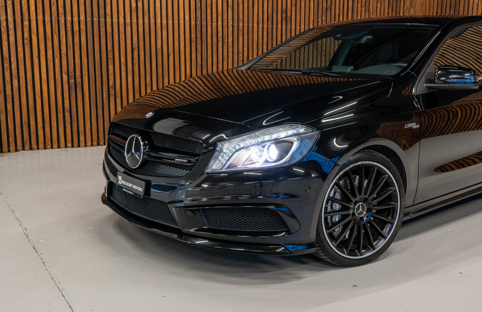 MERCEDES-BENZ A 45 AMG 4Matic Speedshift 7G-DCT-image-3
