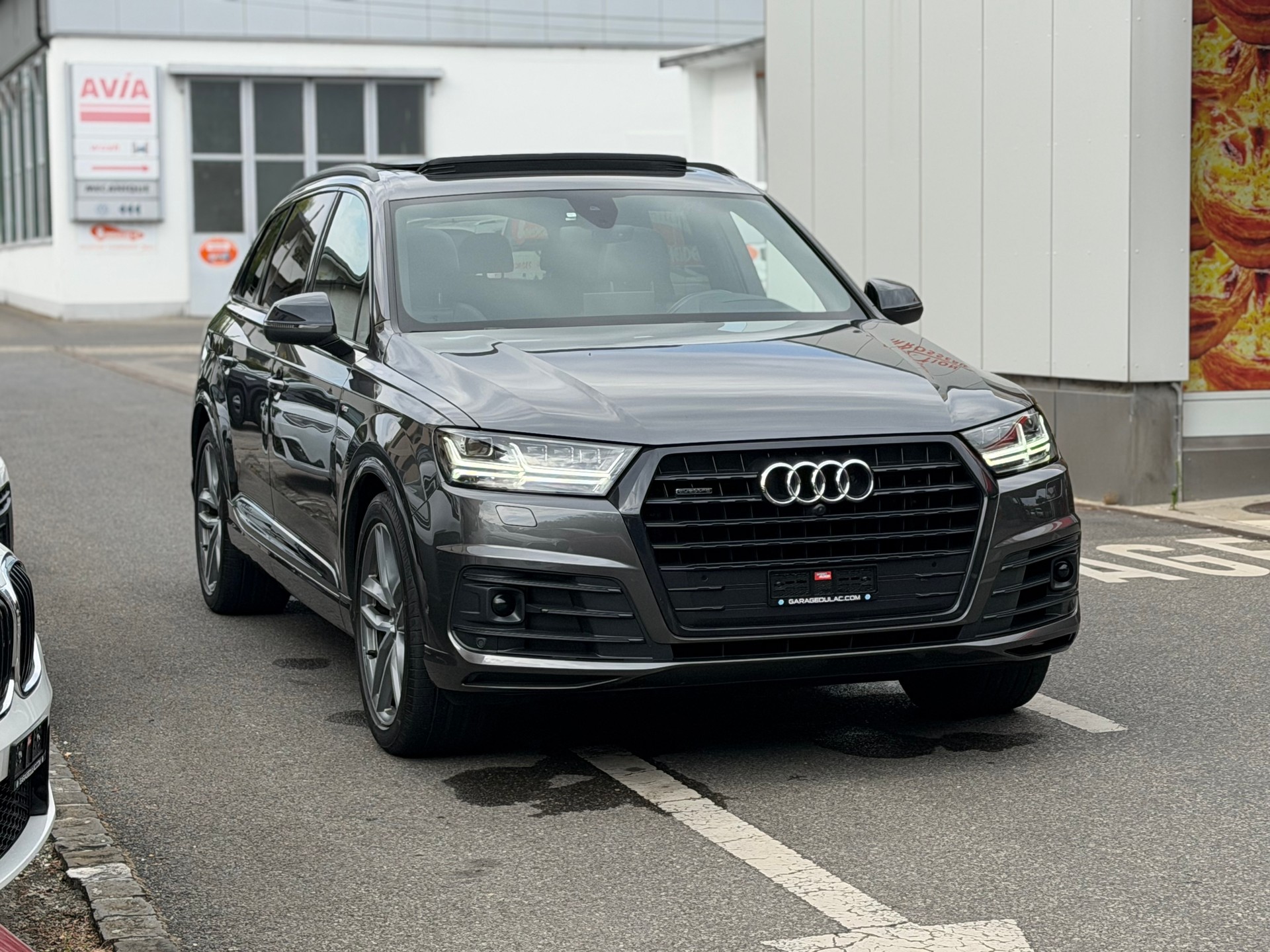 AUDI Q7 50 TDI quattro tiptronic S-Line 7 Places-image-2