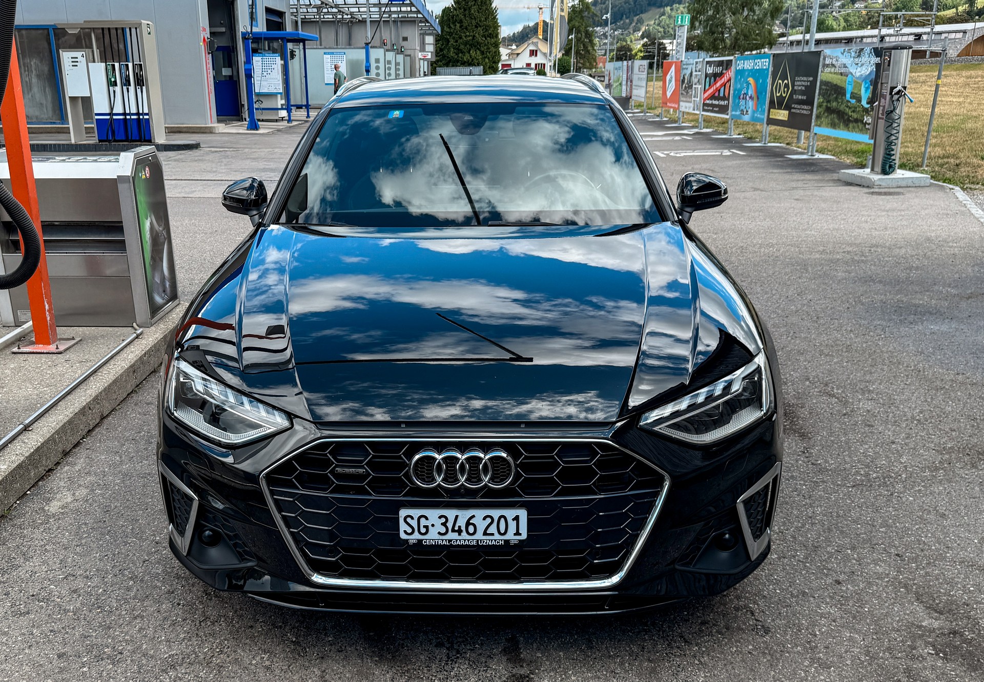 AUDI 2.0 40 TDI Attraction quattro S-Tronic-image-2