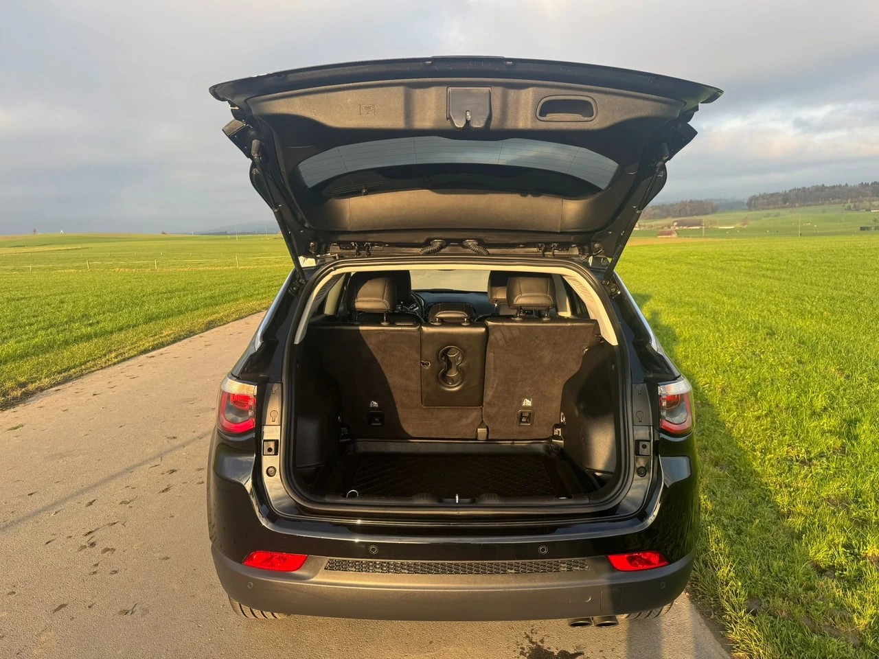 JEEP Compass 1.4 Turbo Limited AWD 9ATX-image-5